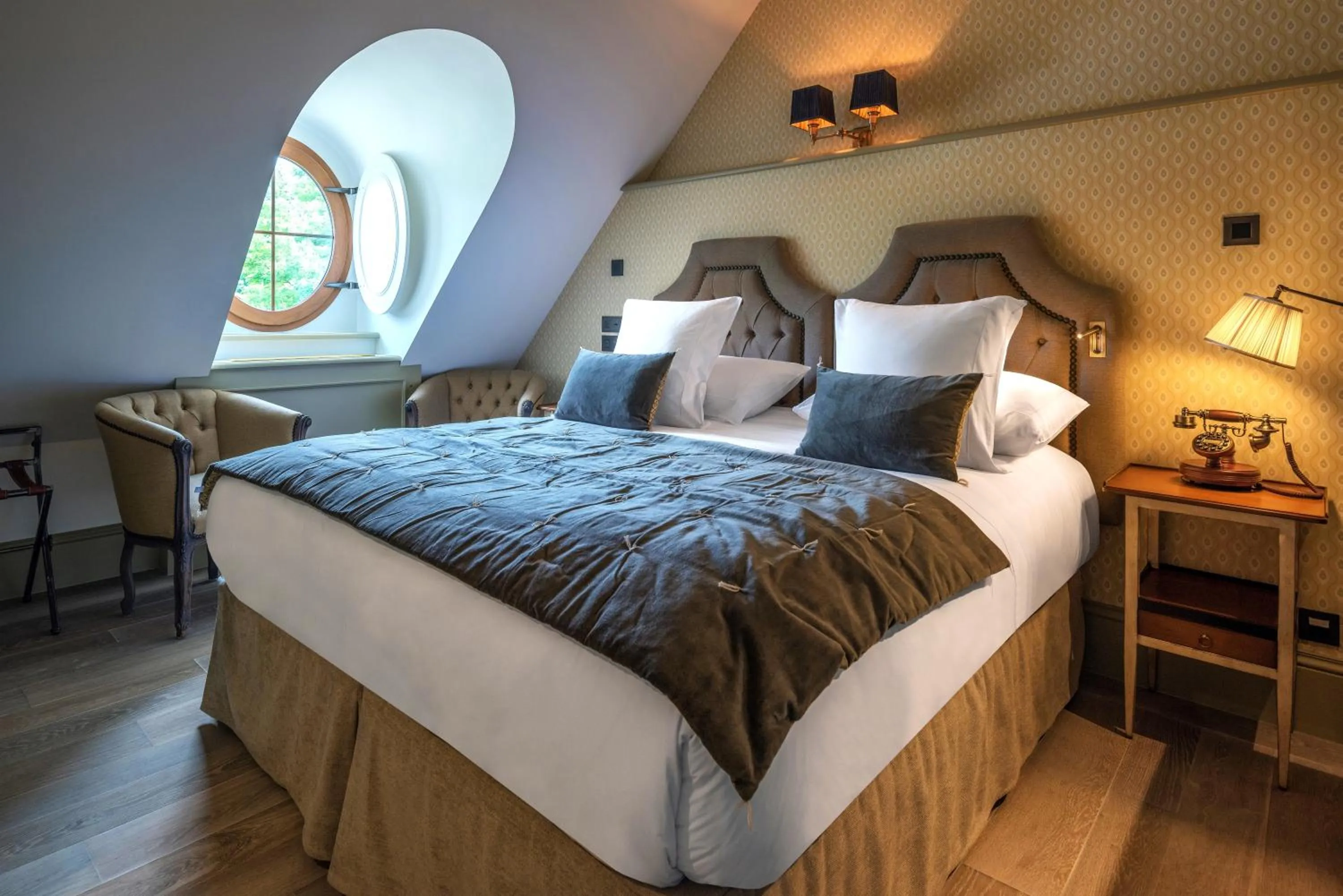 Bed in Château Brachet