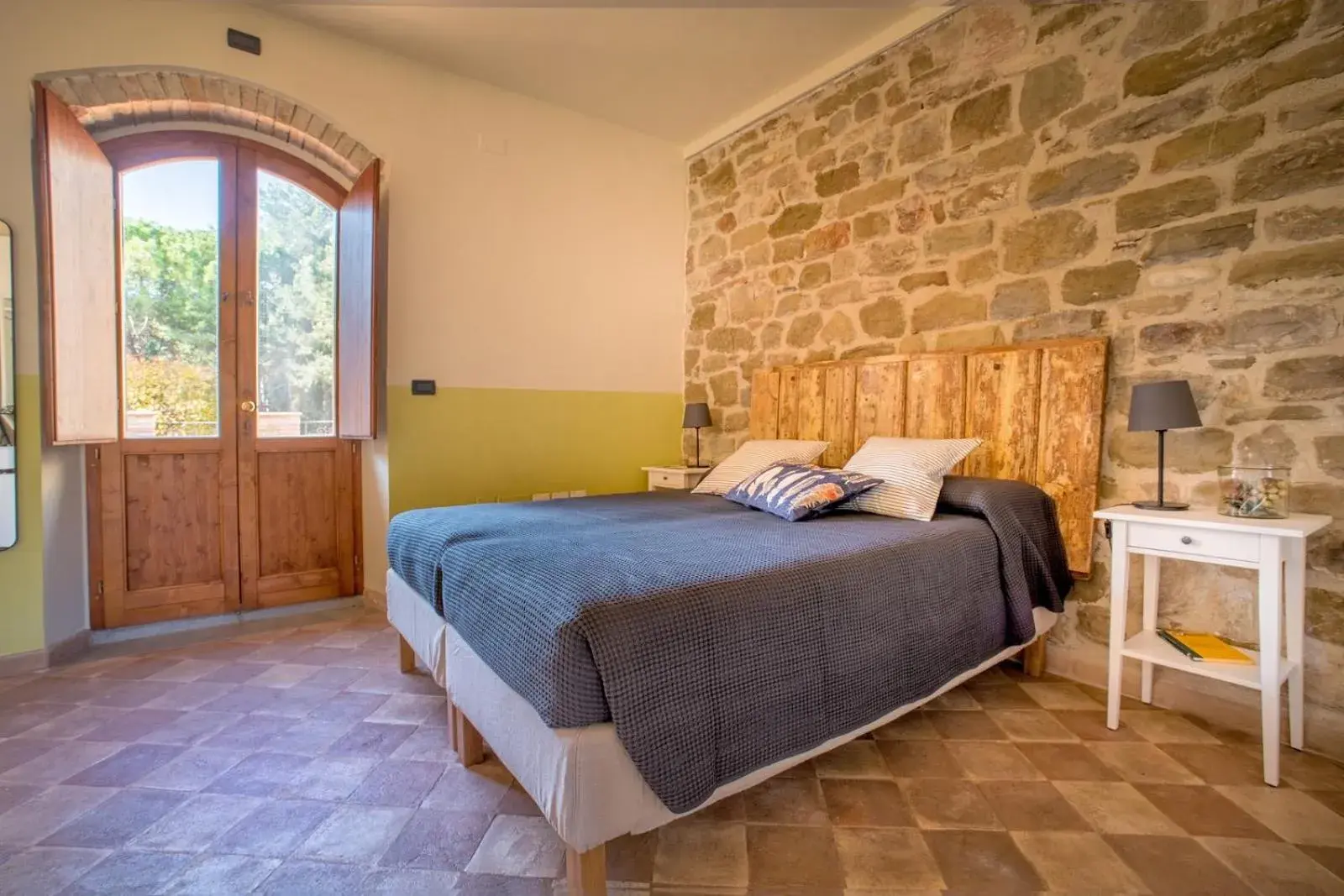 Double Room in Torrenova di Assisi Country House Double Room in Torrenova di Assisi Country House