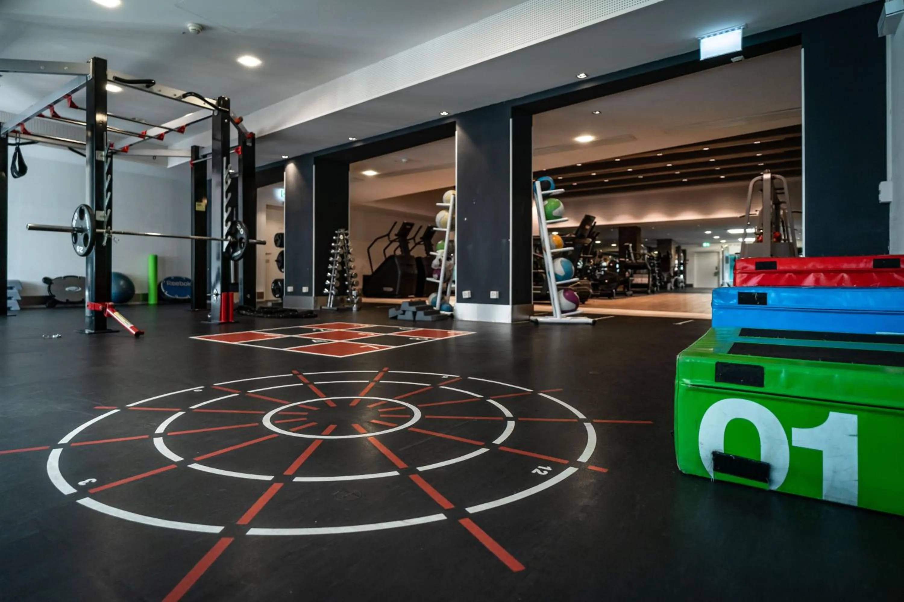Fitness centre/facilities in Crowne Plaza Zürich by IHG