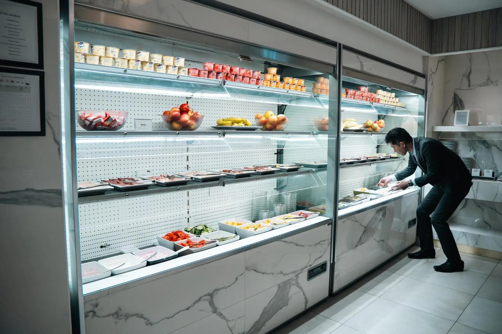 Breakfast in Crowne Plaza Zürich by IHG