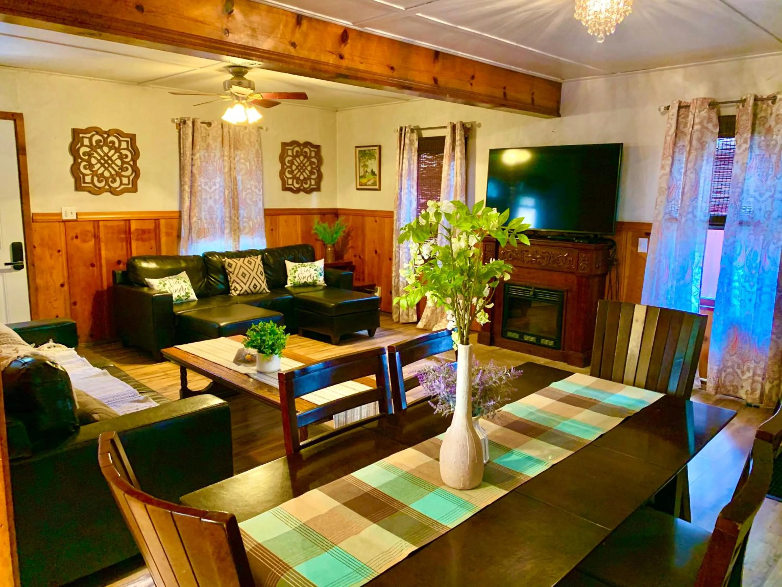 Living room in Grey Squirrel Resort