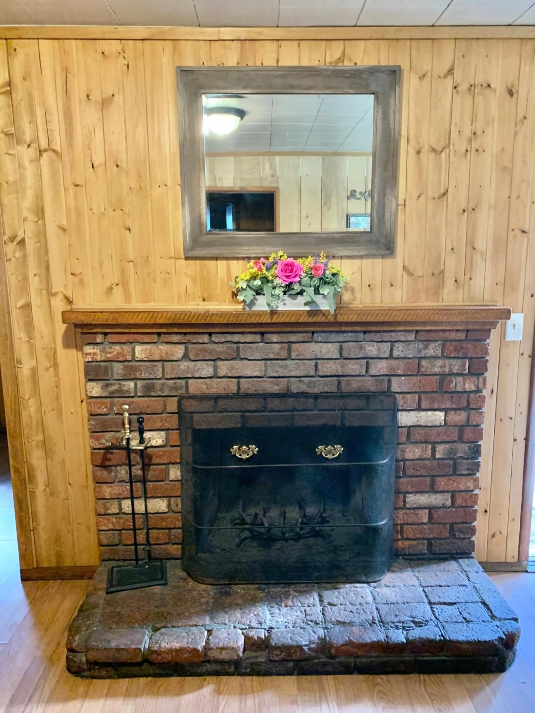 Living room in Grey Squirrel Resort