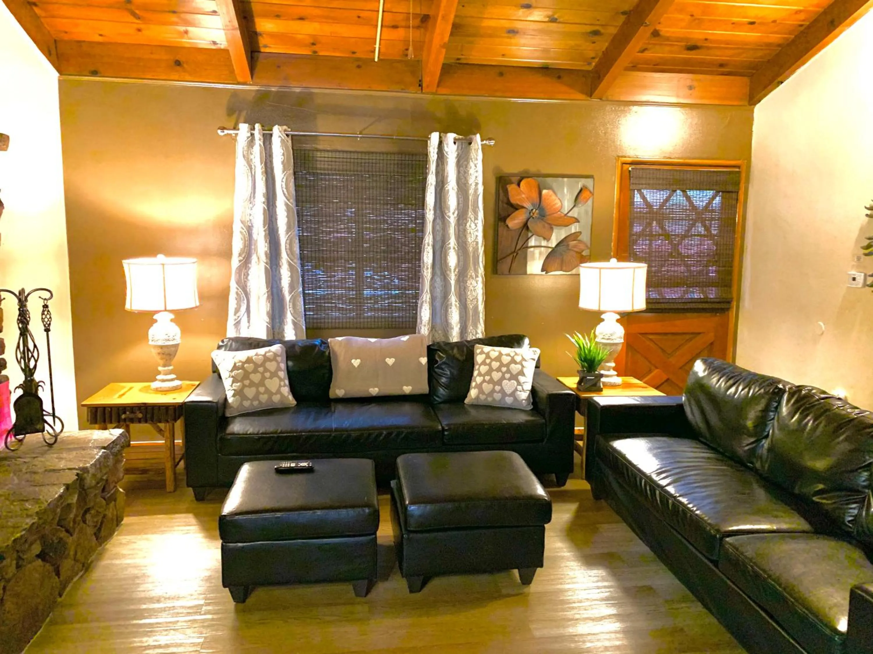 Living room in Grey Squirrel Resort