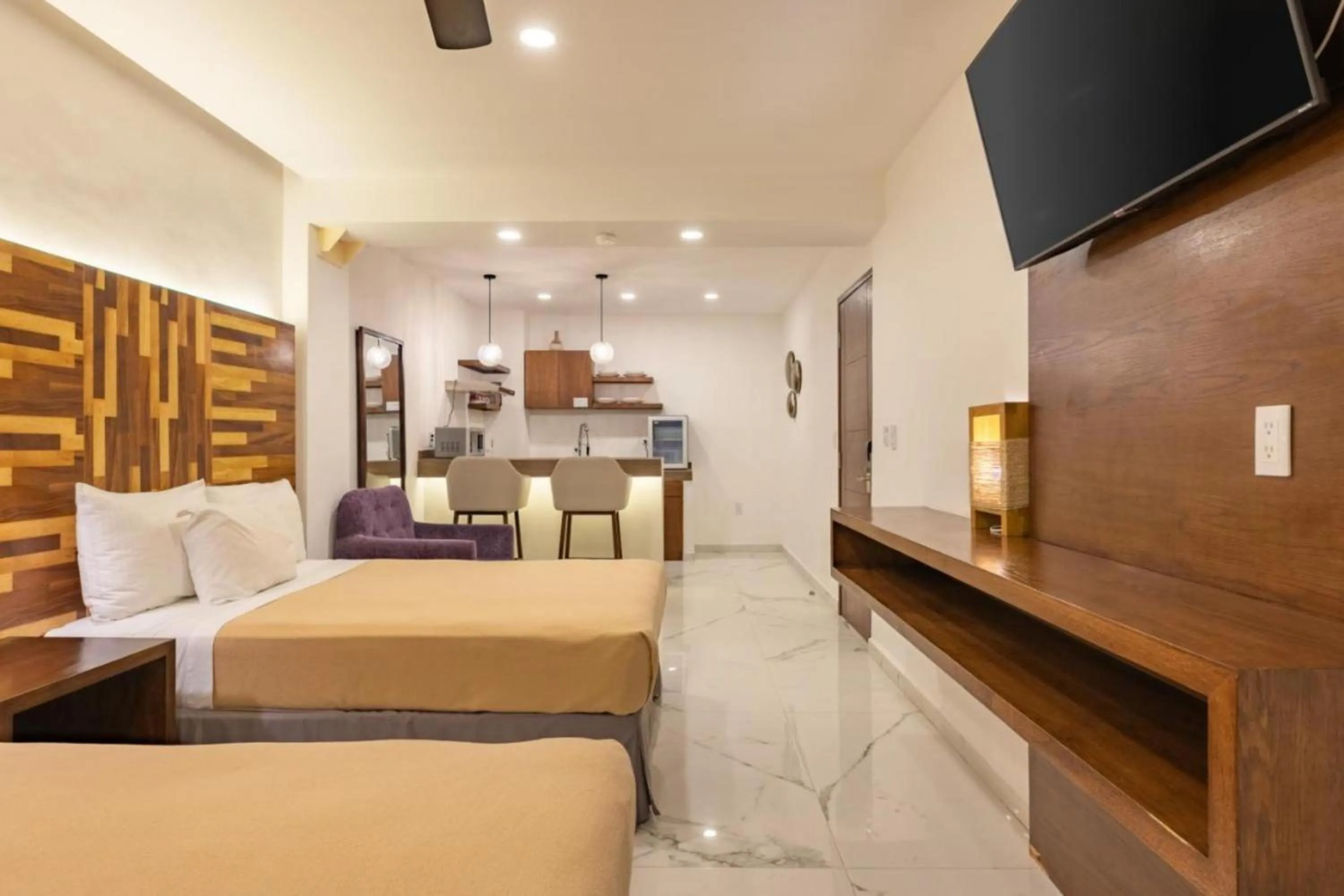 Deluxe Queen Studio  in Collection O Hotel Marvic