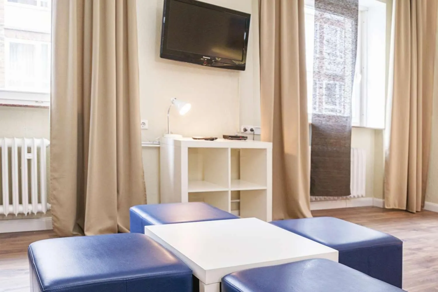 Photo of the whole room in Hotel am Kieler Schloss by Première Classe