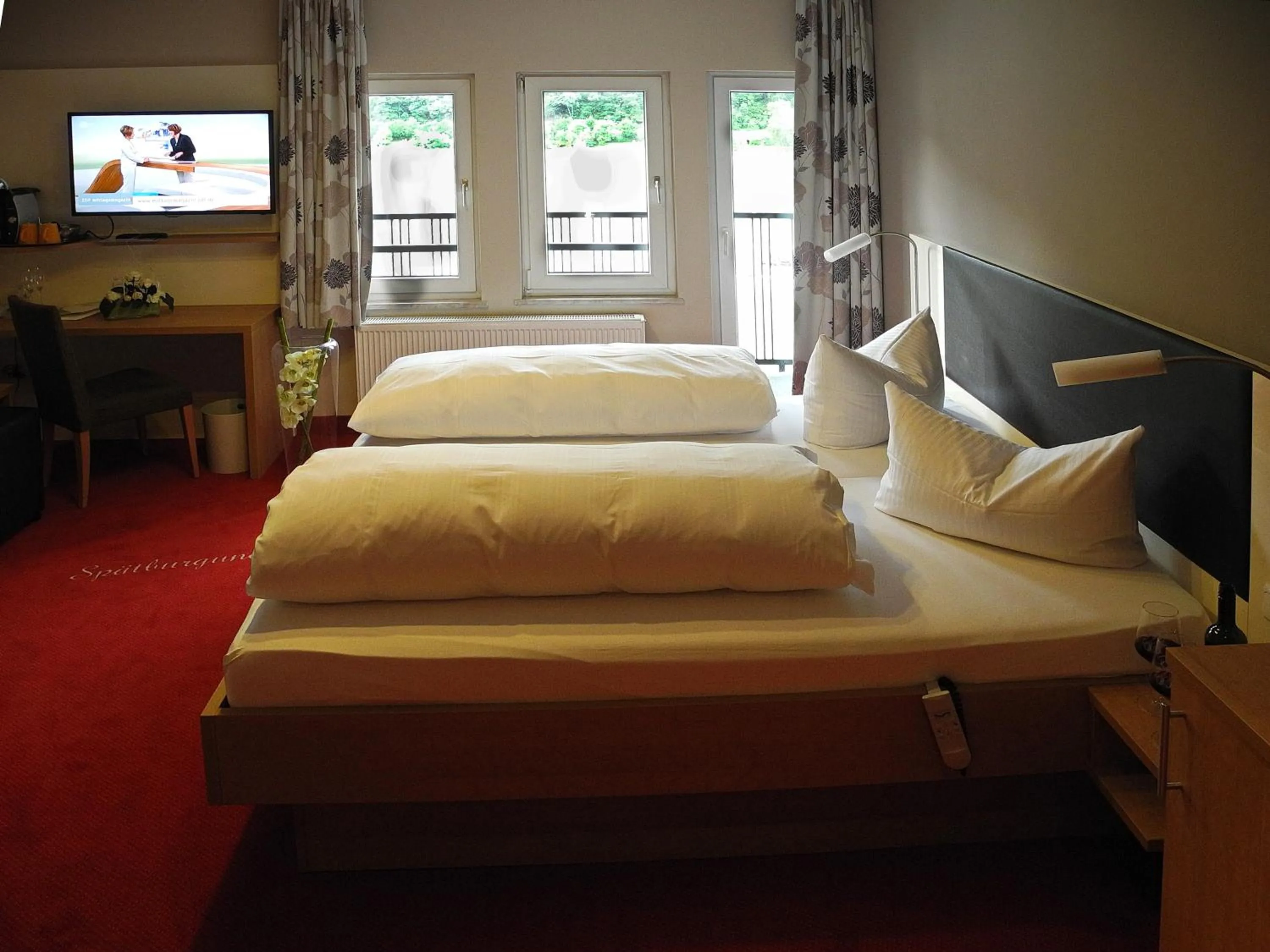 Bedroom in Rheinhotel Lamm