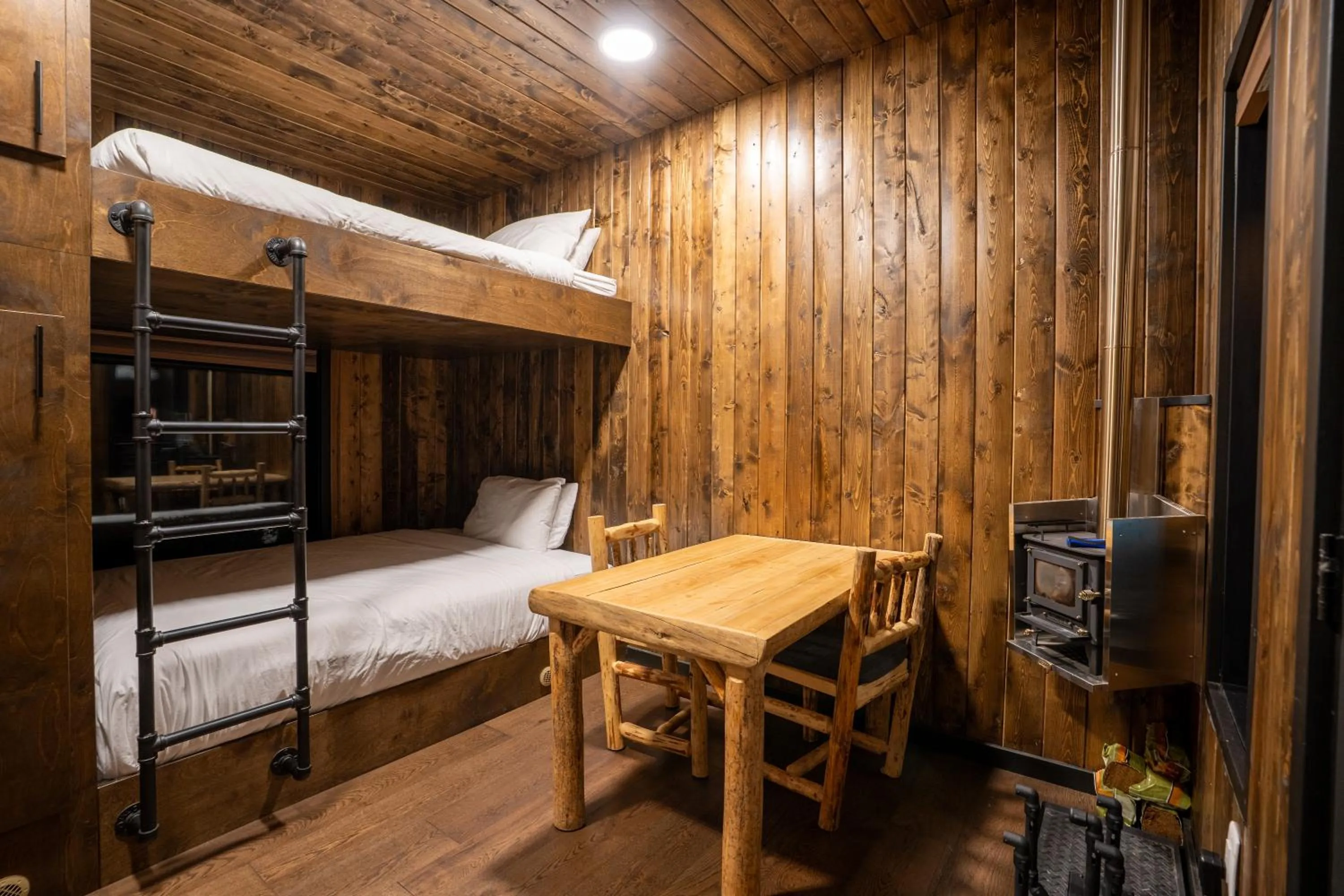 bunk bed, Bed in Boulder Mountain Resort