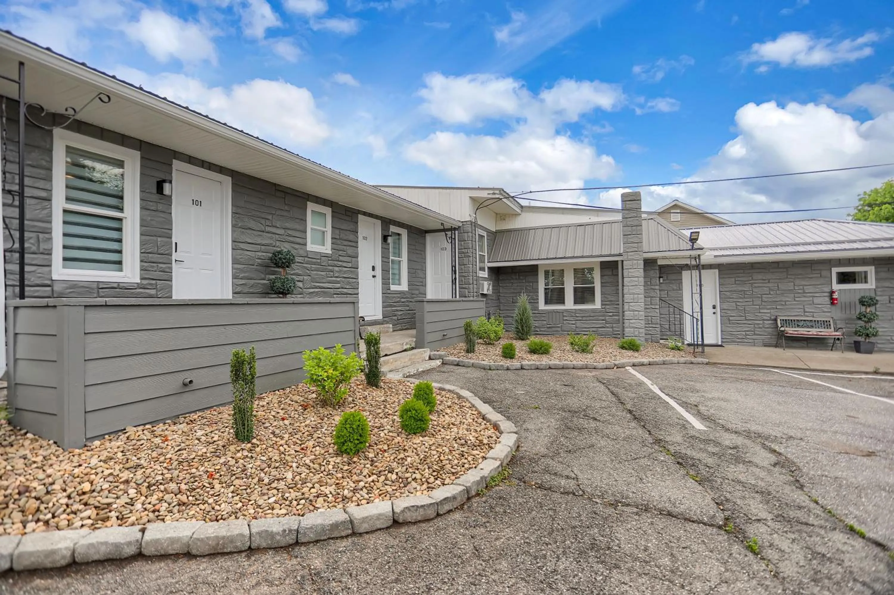 Property building in Halifax Inn