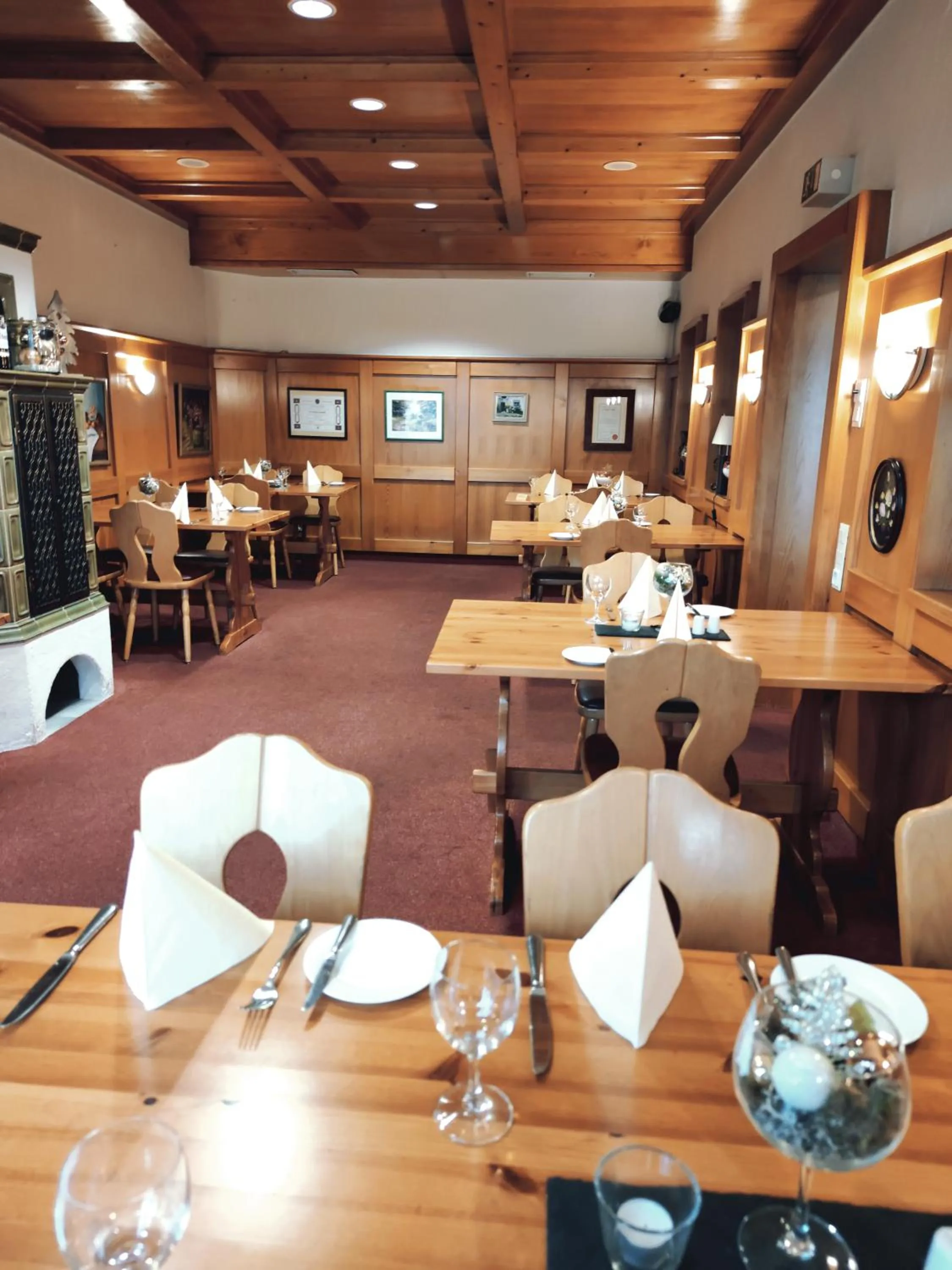 Restaurant/places to eat in Seehotel Losheim