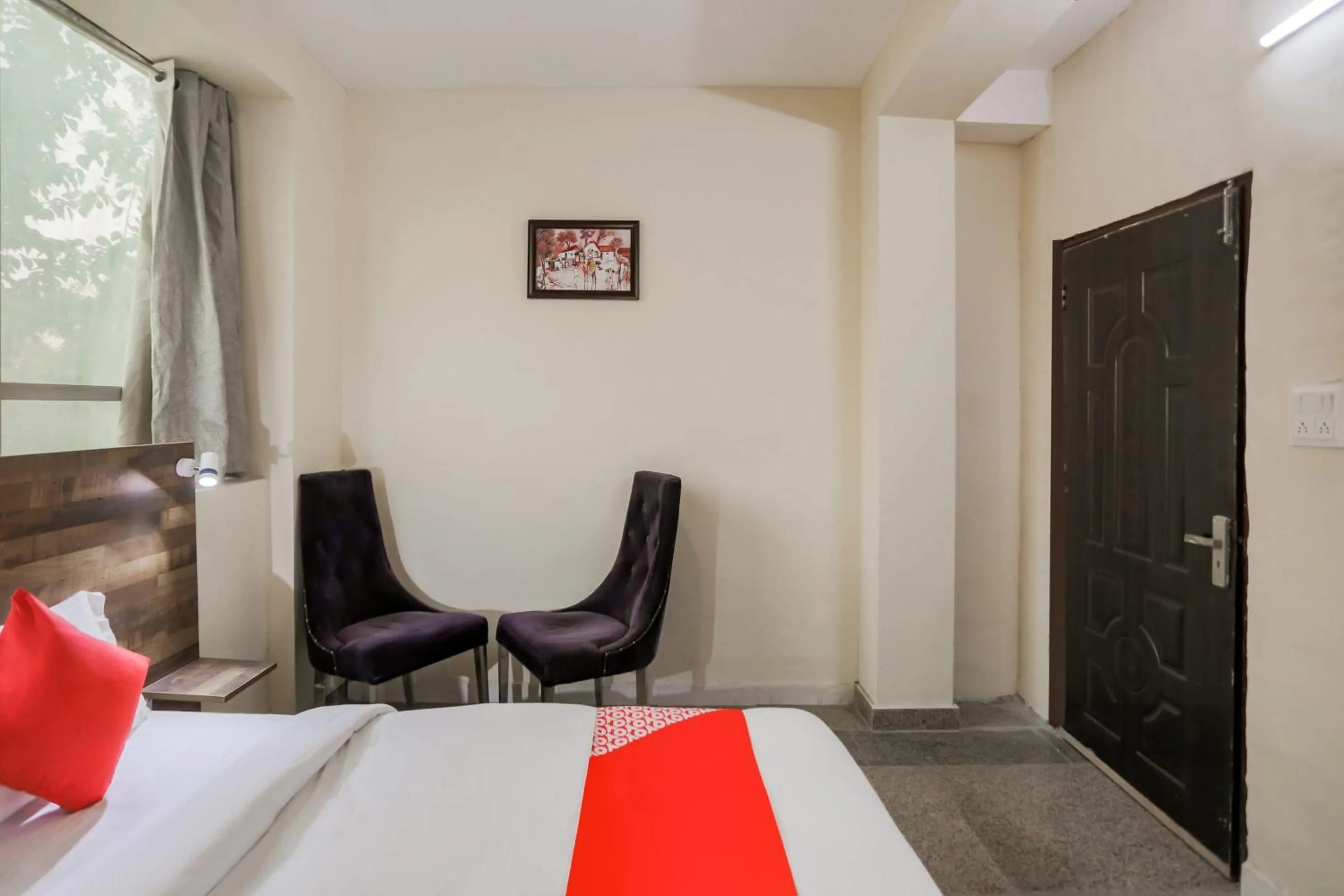 Bedroom, Bed in Hotel O Orchid Inn