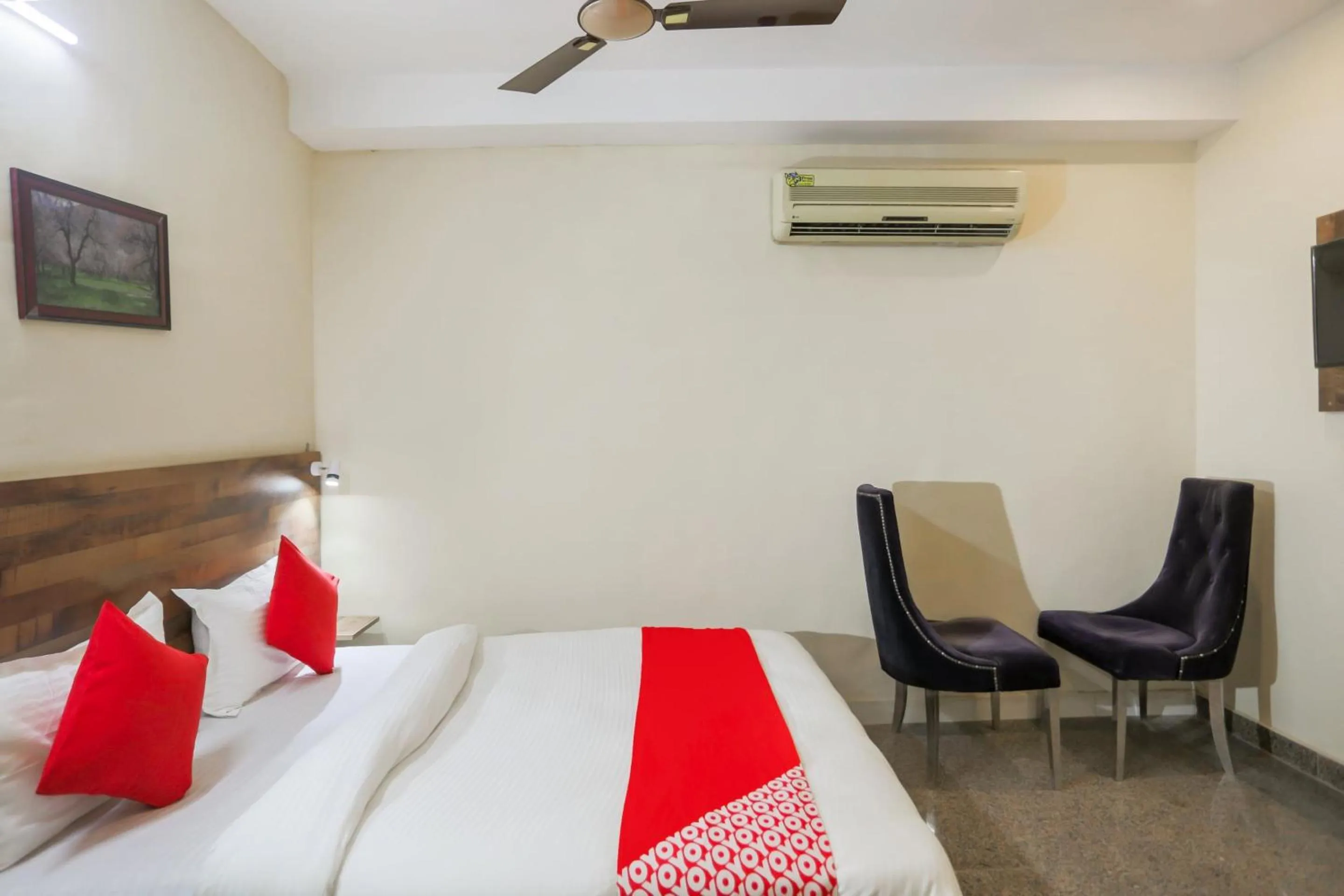 Bedroom, Bed in Hotel O Orchid Inn