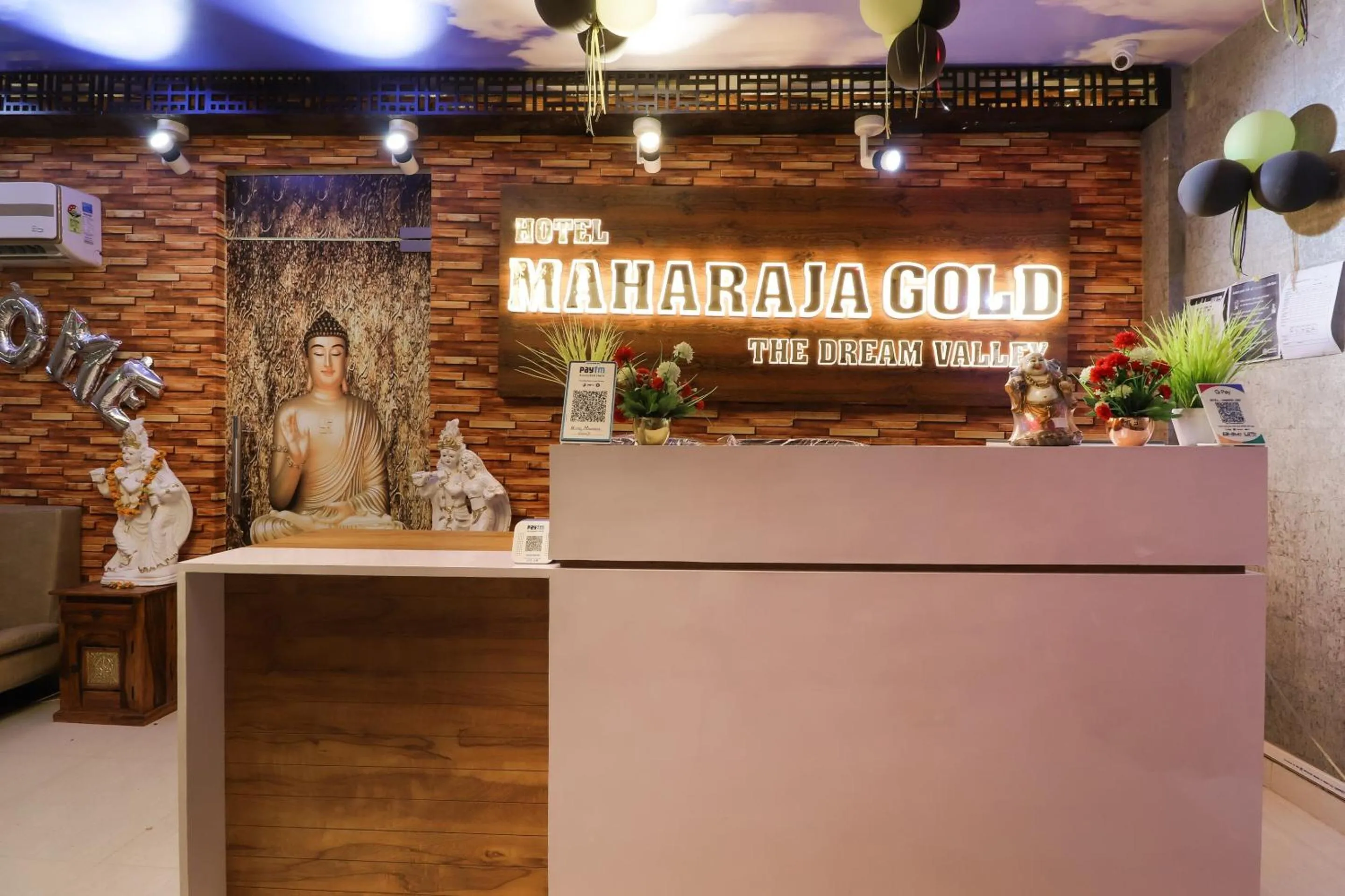 Lobby or reception in Hotel O Maharaja Gold