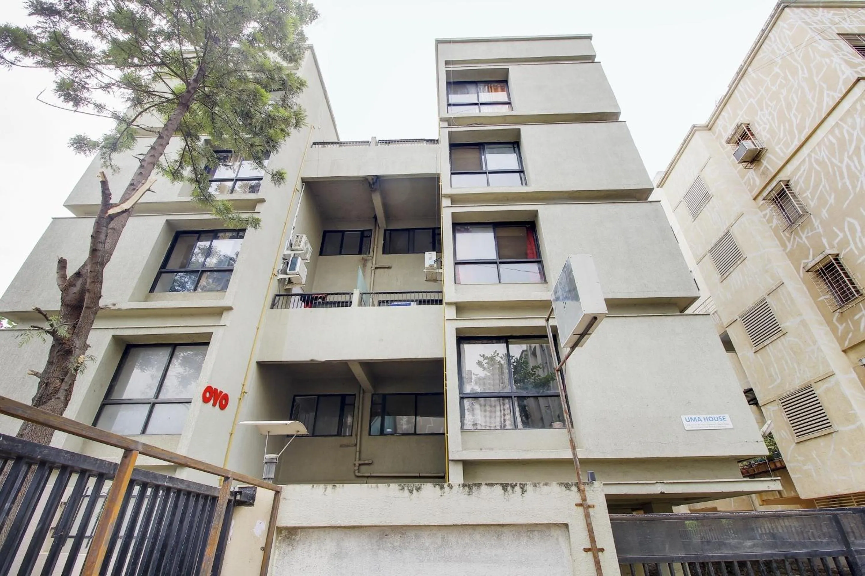 Facade/entrance in Hotel O Star Inn