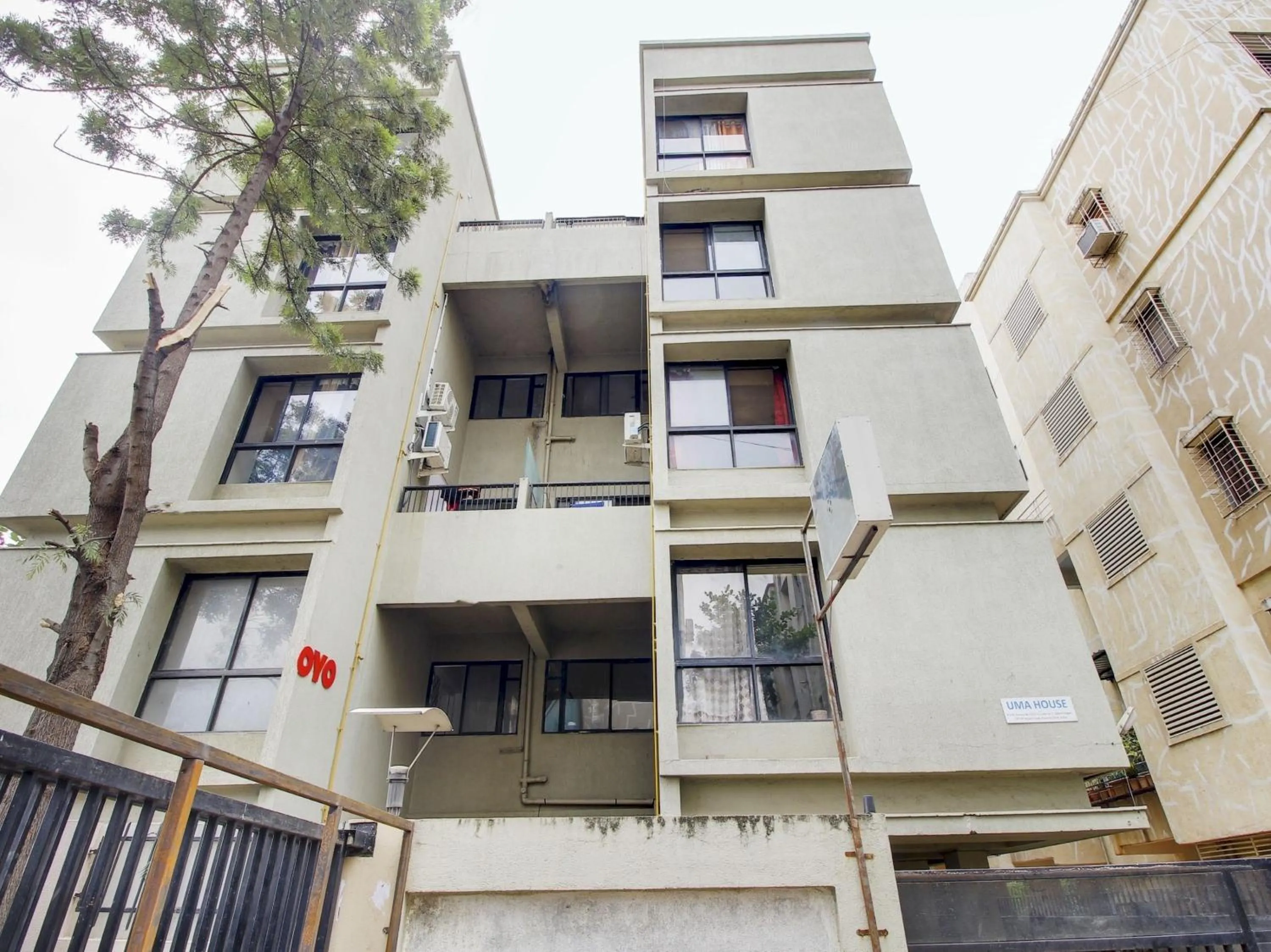 Facade/entrance in Hotel O Star Inn
