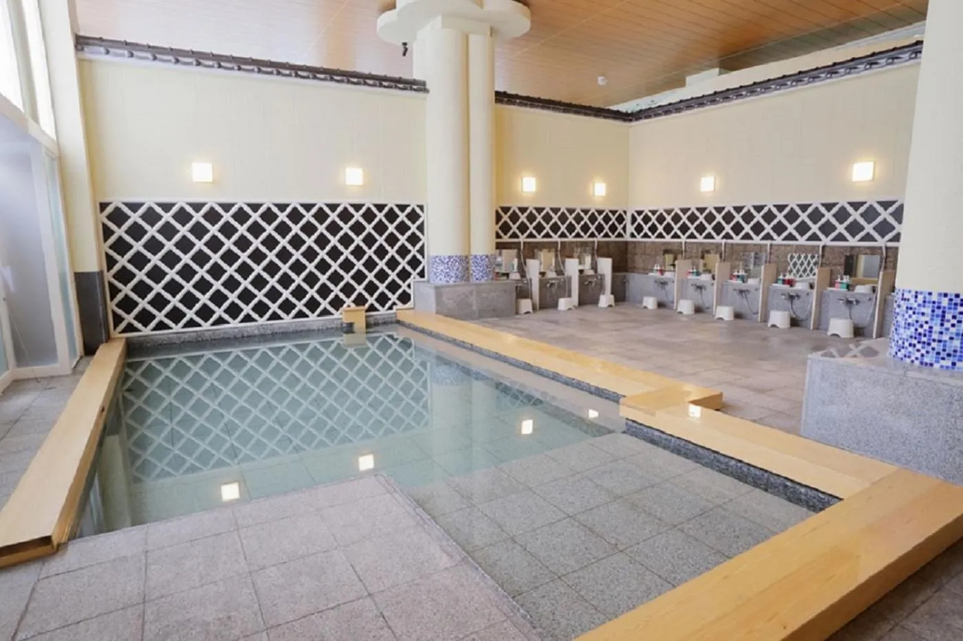 Public Bath in Fujisan Garden Hotel