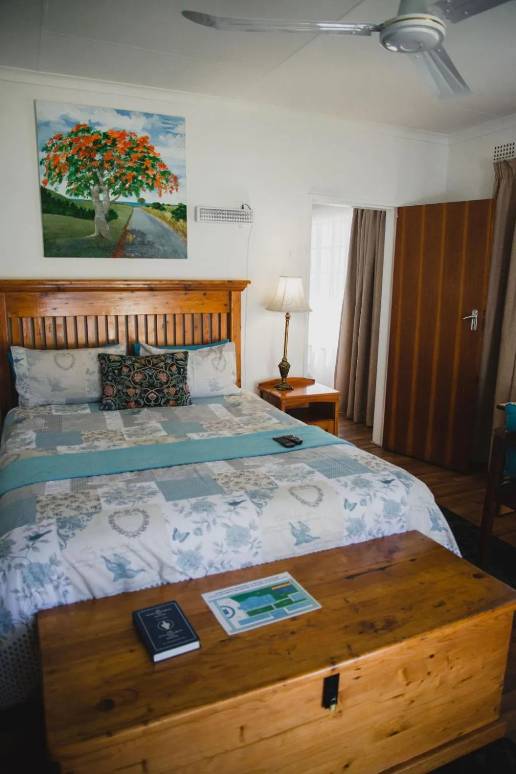 Bedroom, Bed in Lydenburg Manor Guest House