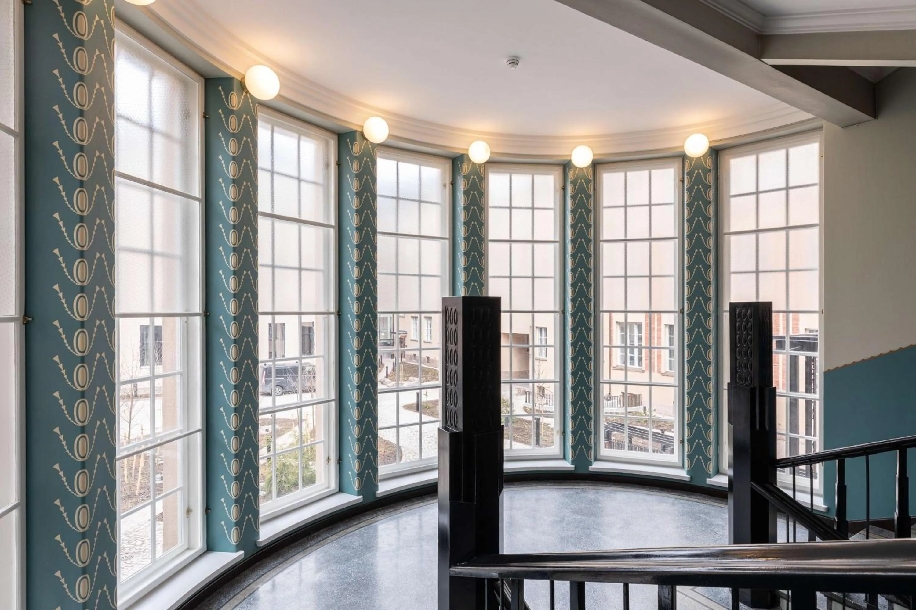 Lobby or reception in Scandic Grand Central Helsinki