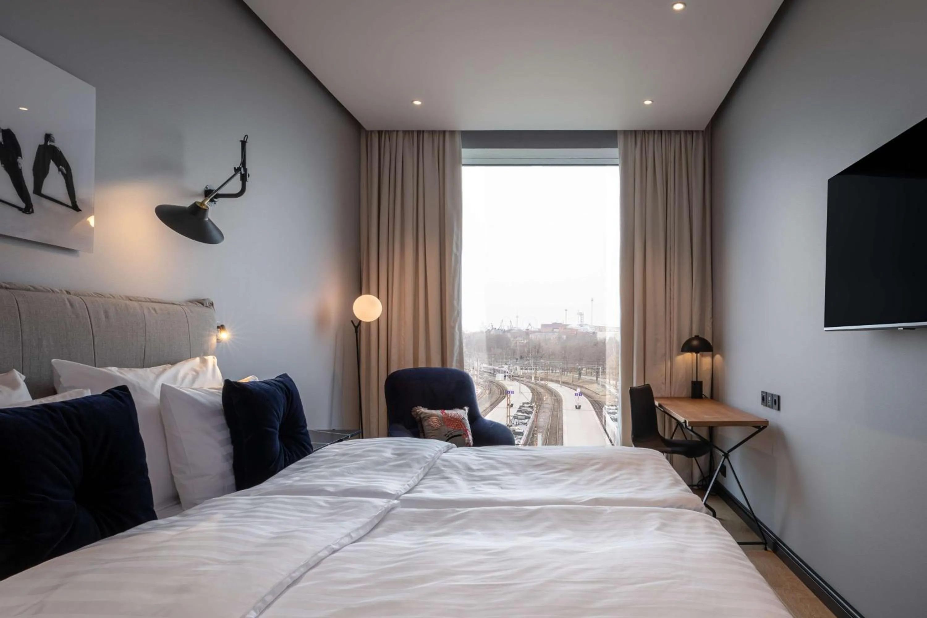 Bedroom, Bed in Scandic Grand Central Helsinki