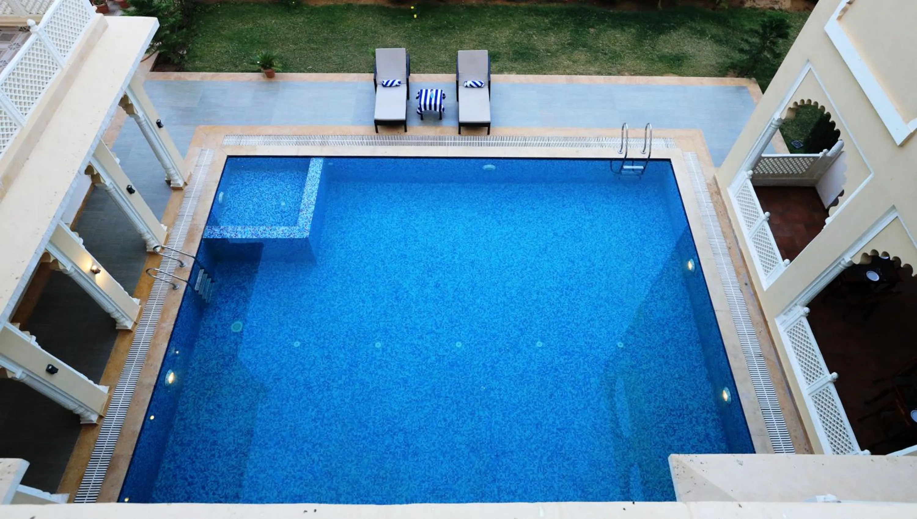 Swimming pool in Rangmahal Pushkar by DIV HOSPITALITY