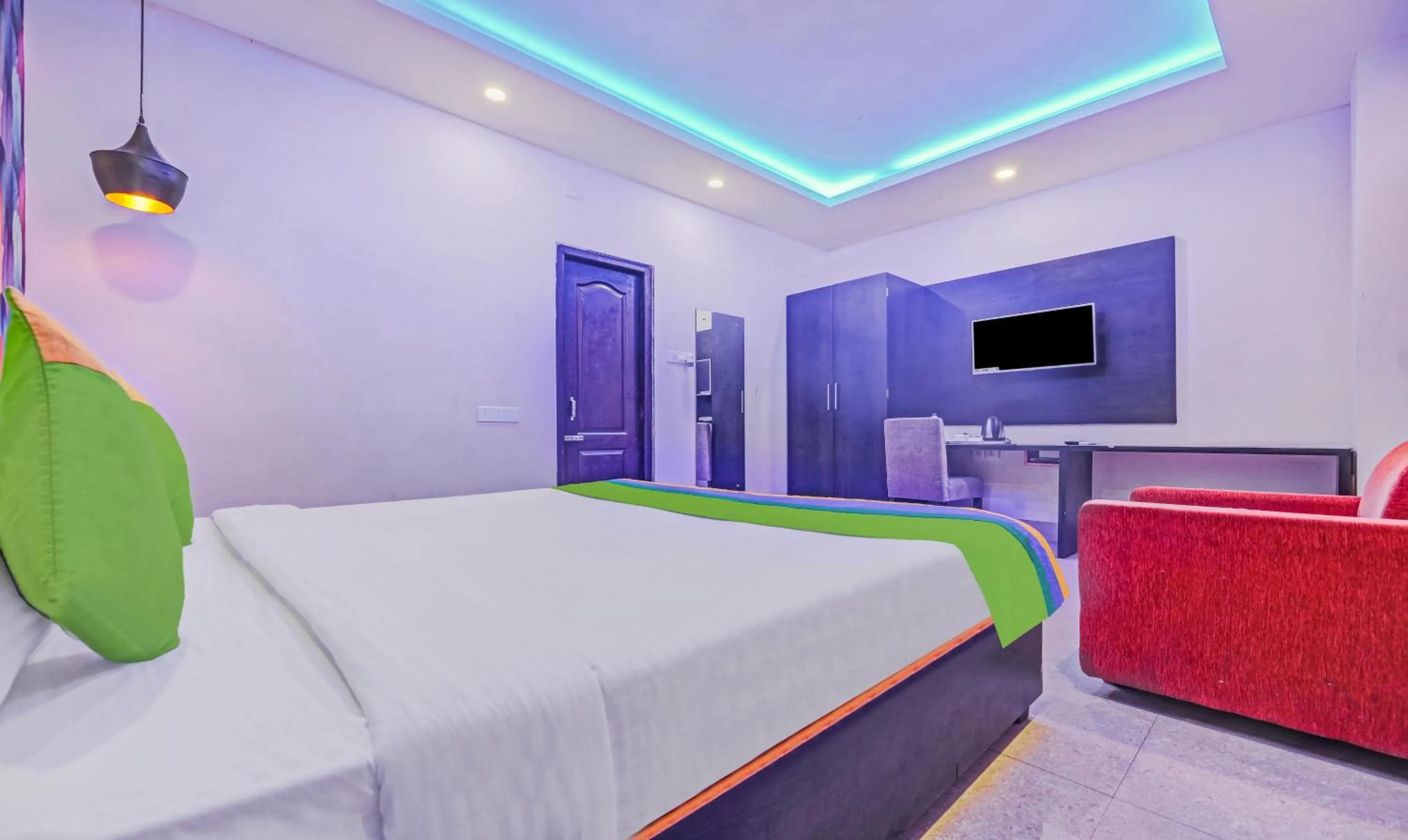 Bedroom, Bed in Treebo The Bollywood