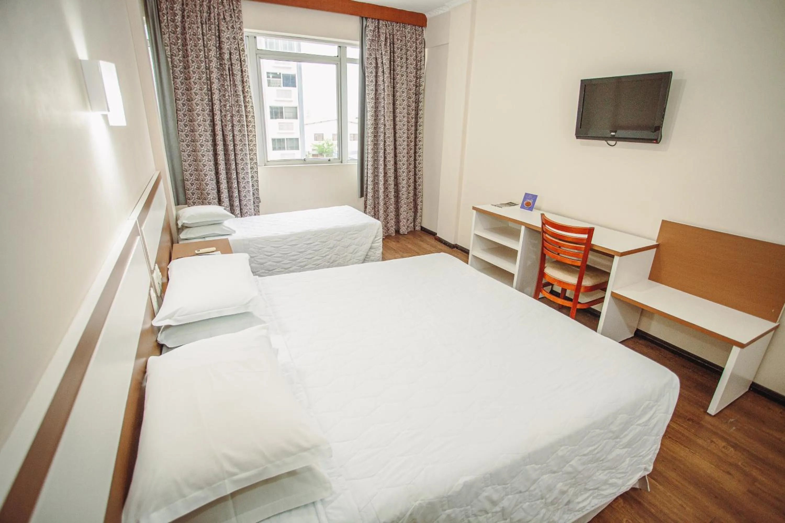 Bedroom, Bed in Hotel San Silvestre