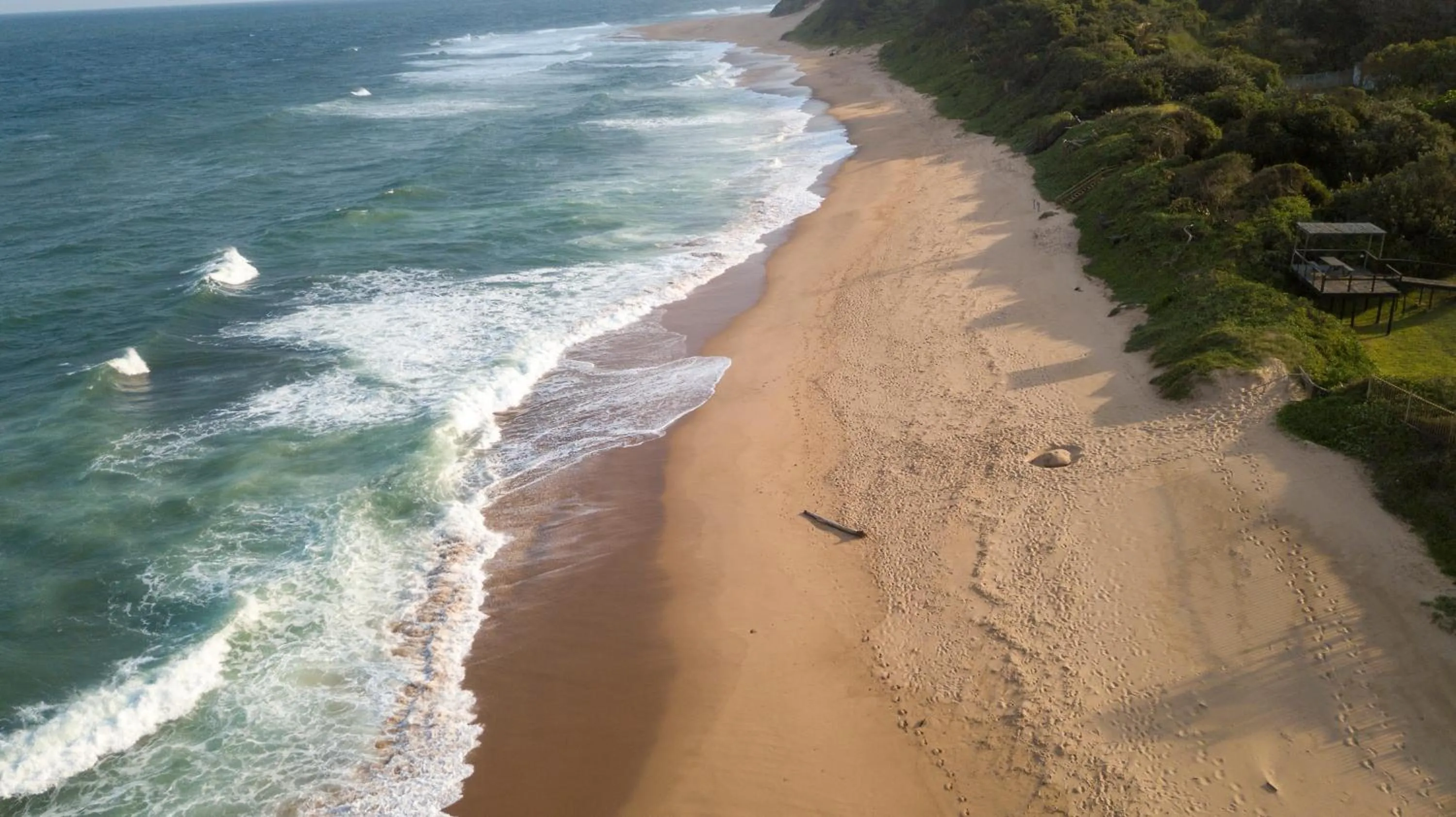 Beach in Danara Place