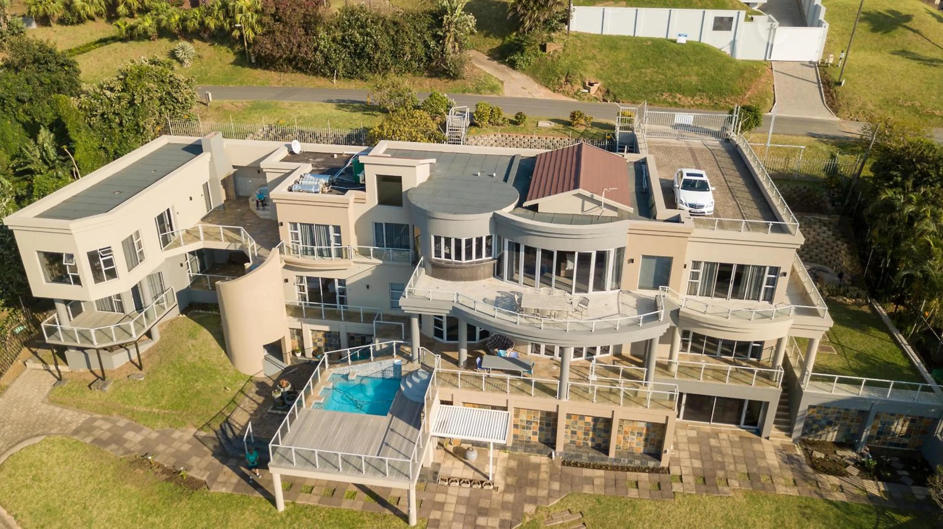 Bird's eye view in Danara Place