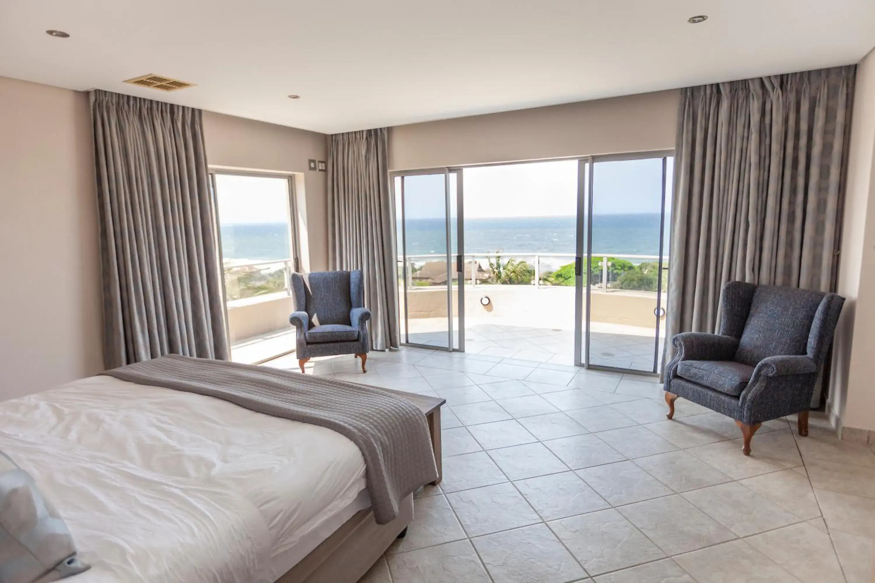 King Room in Danara Place King Room in Danara Place