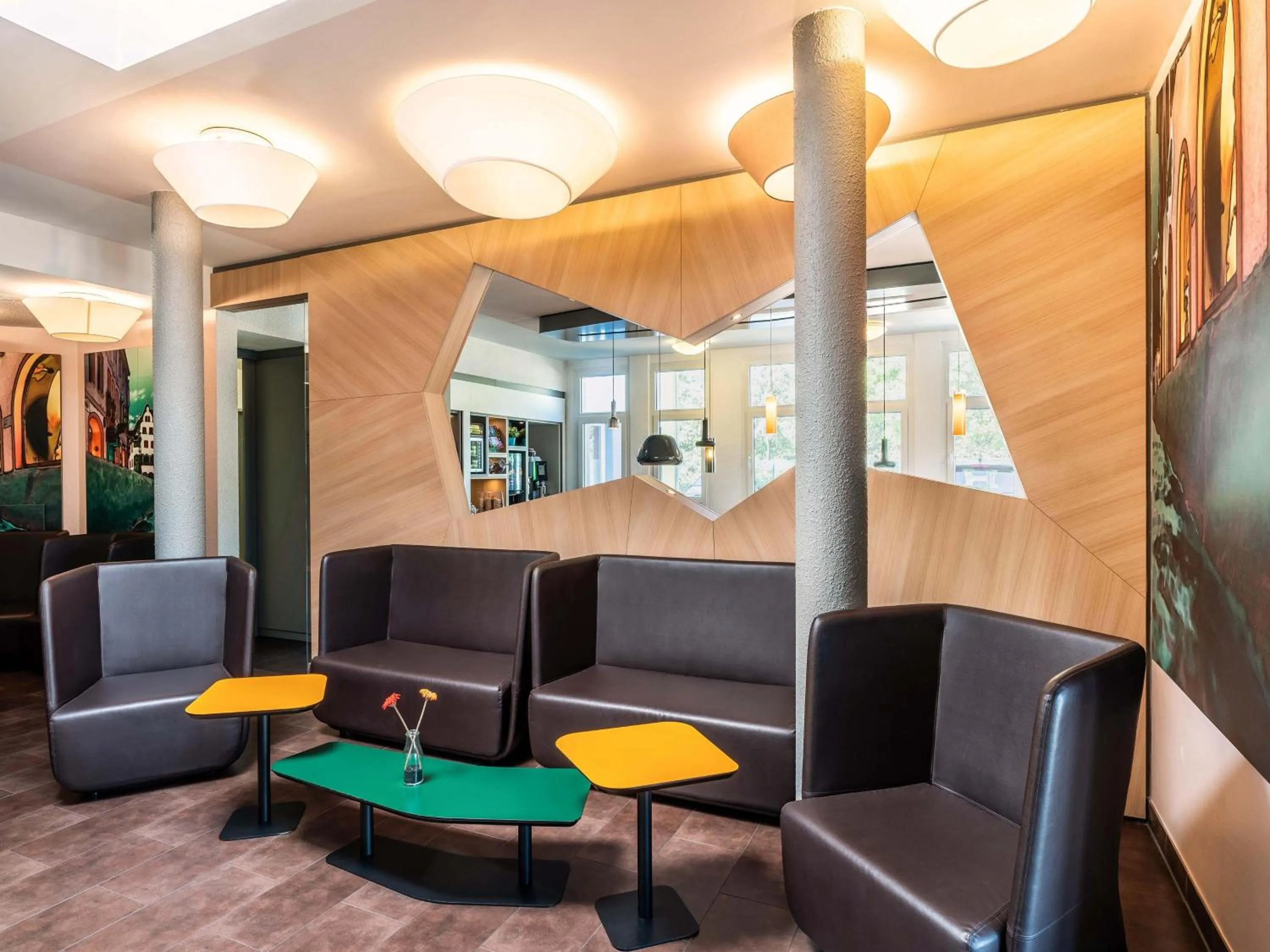 Lobby or reception in B&B Hotel Freiburg-Nord