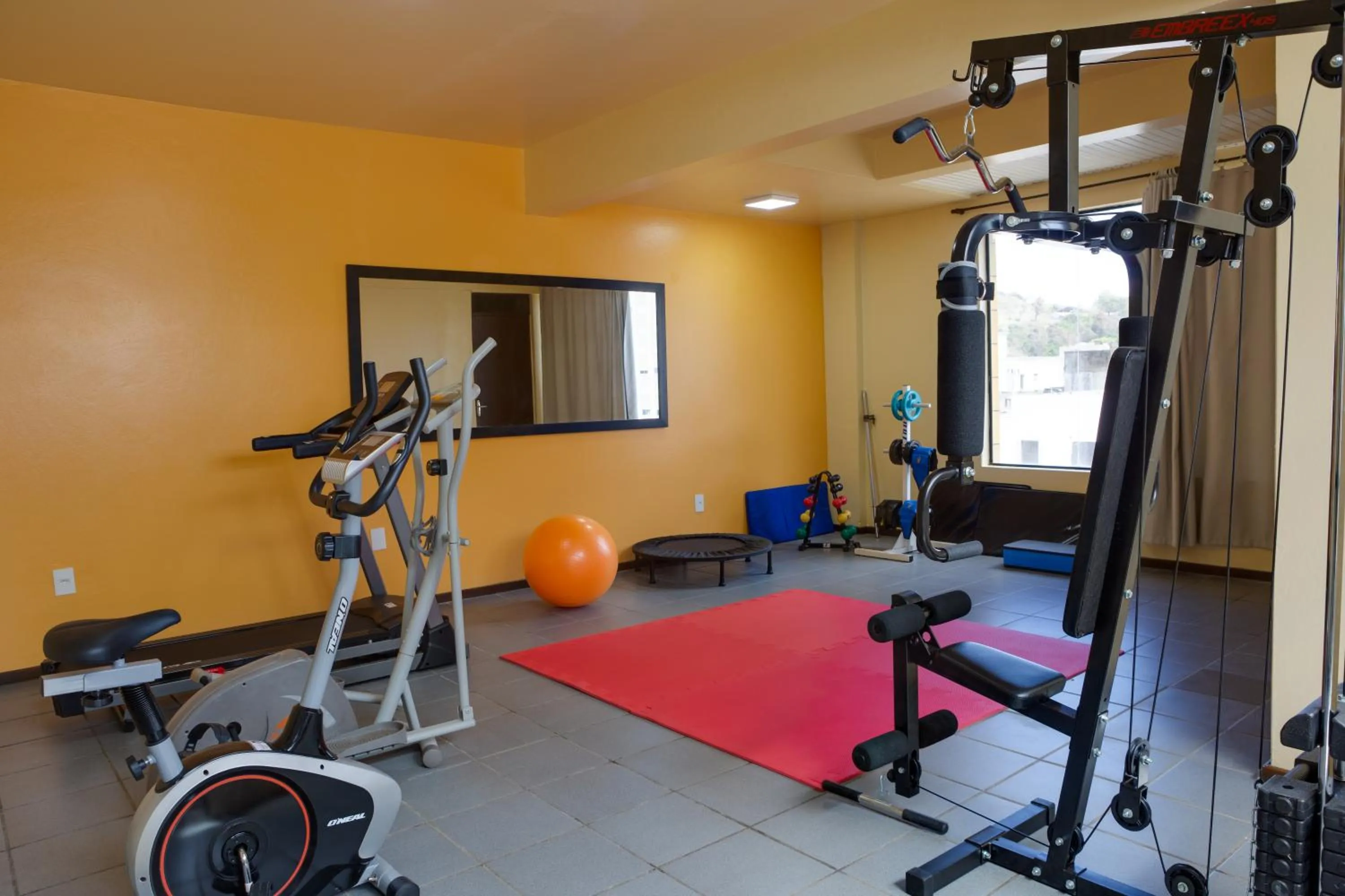 Fitness centre/facilities in Flipper Hotel