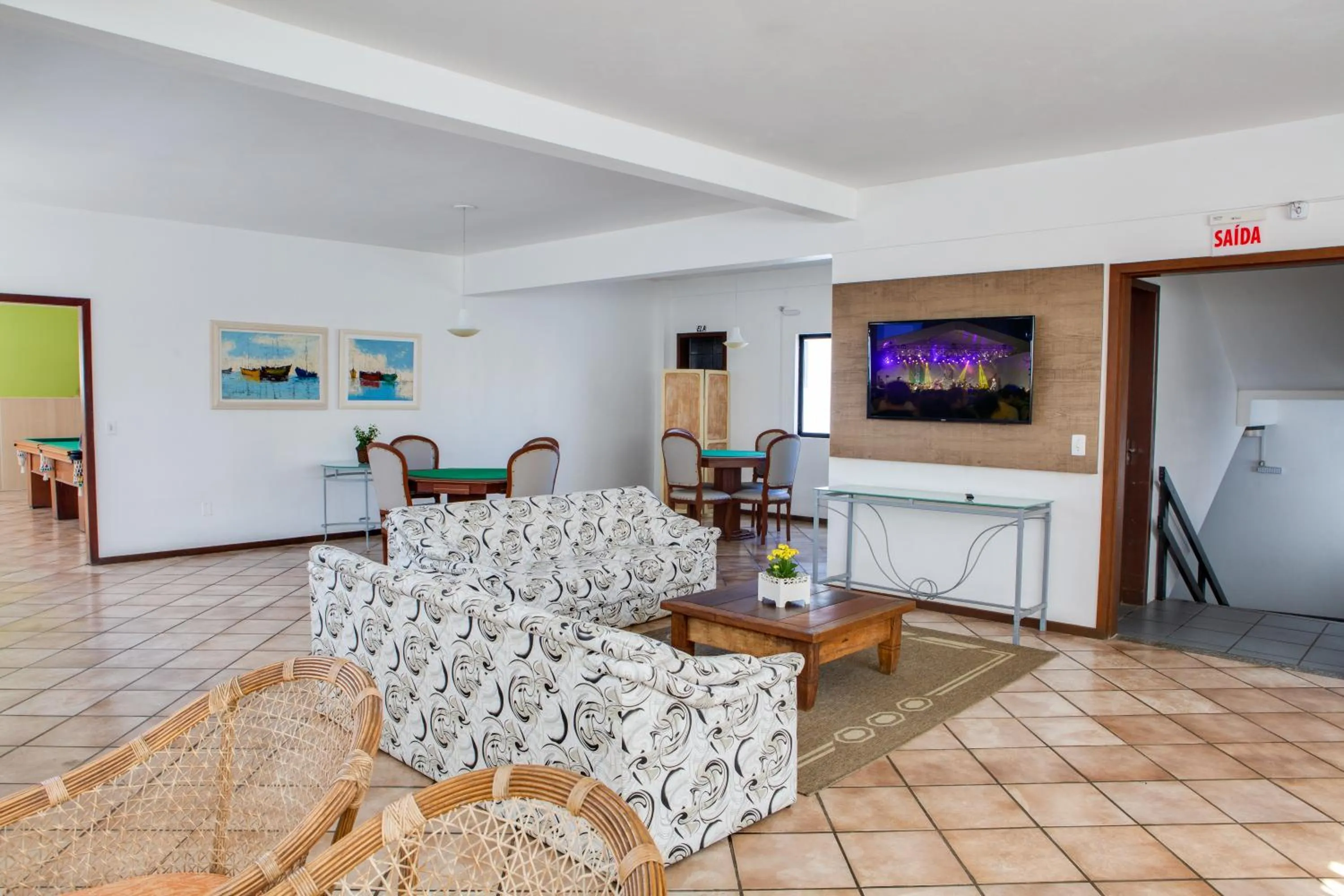 Living room in Flipper Hotel