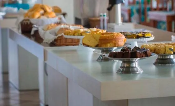 Breakfast in Flipper Hotel