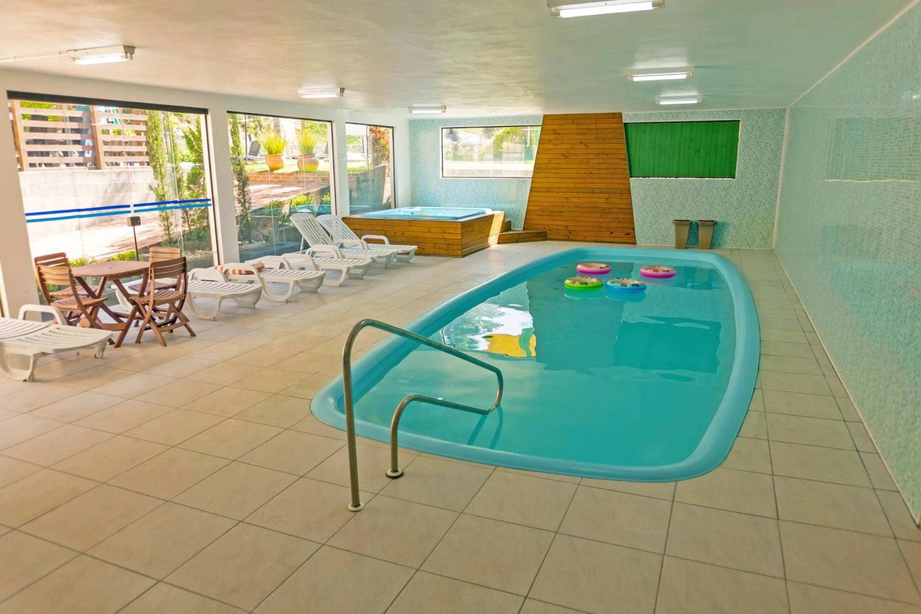 Swimming pool in Hotel Sandrini