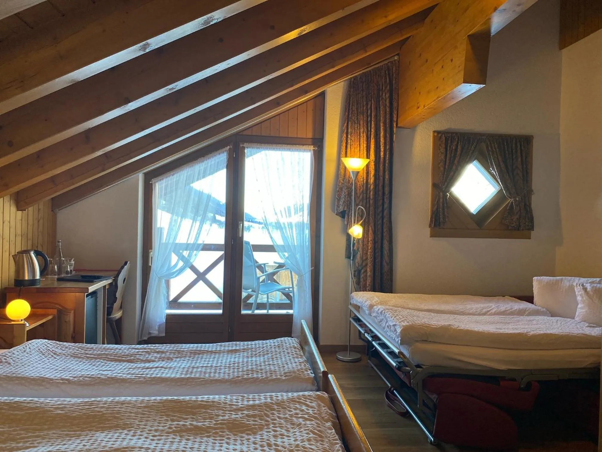 Bed in Hotel Alpenhof