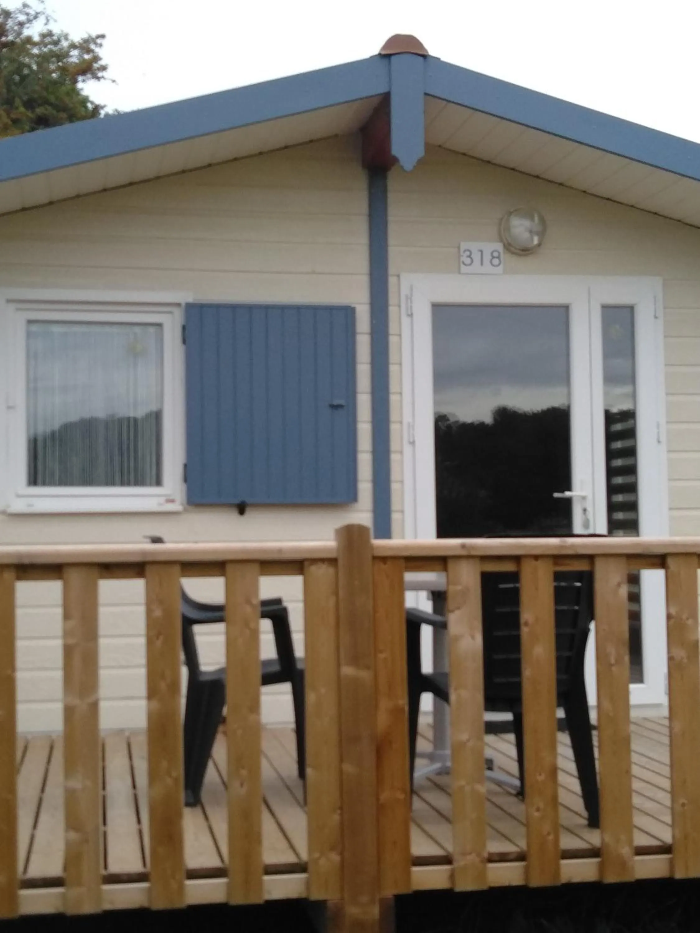 Other in le haut village Chambre d'hôtes Mobi-Loft cosy sauna ,douche ,chromothérapie