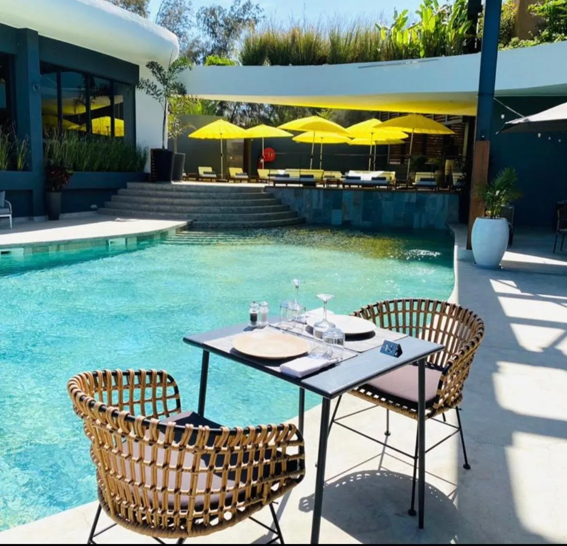 Food and drinks in BOMA LifeStyle Hotel