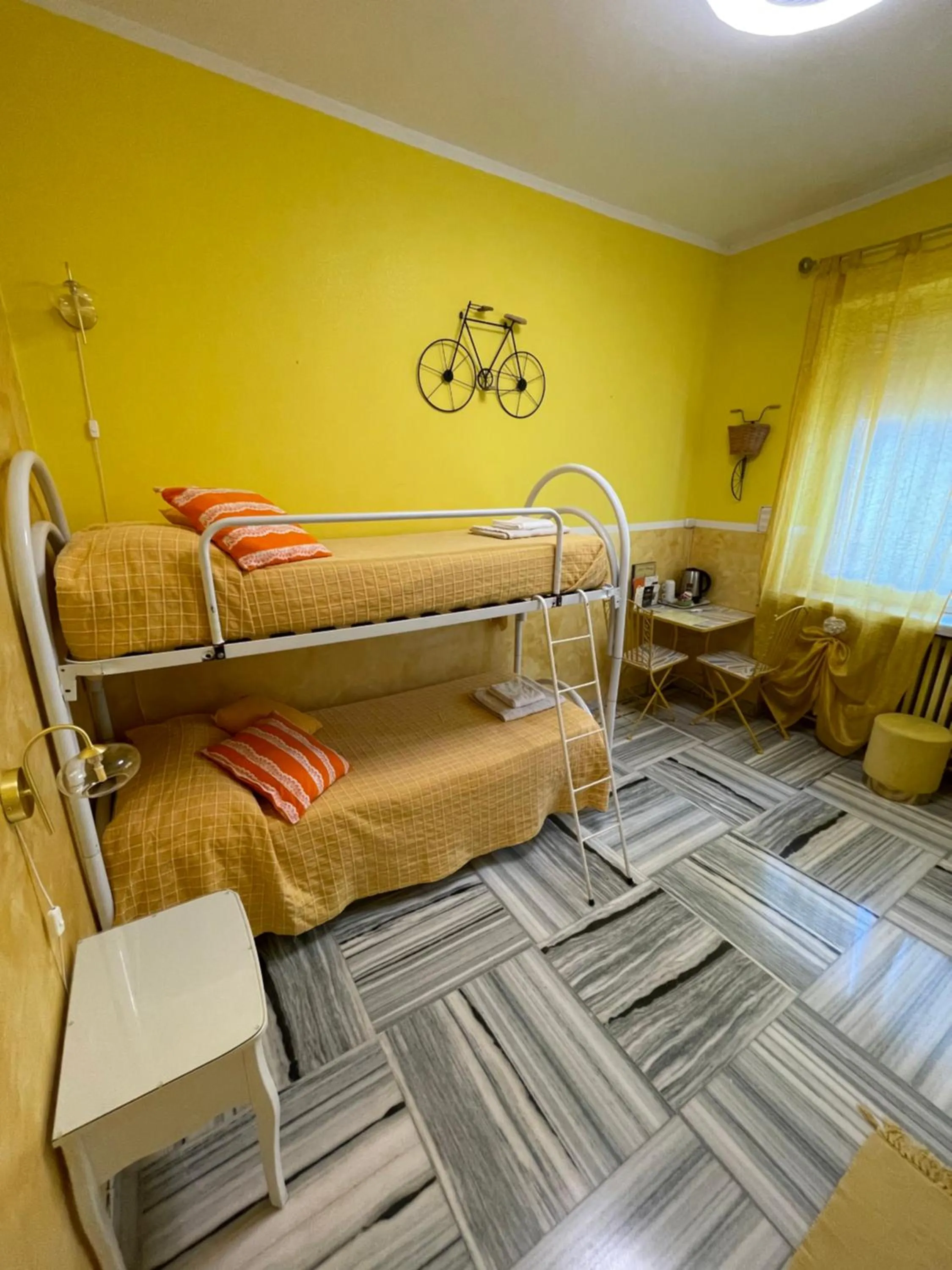 Breakfast, Bed in Hotel Serenella