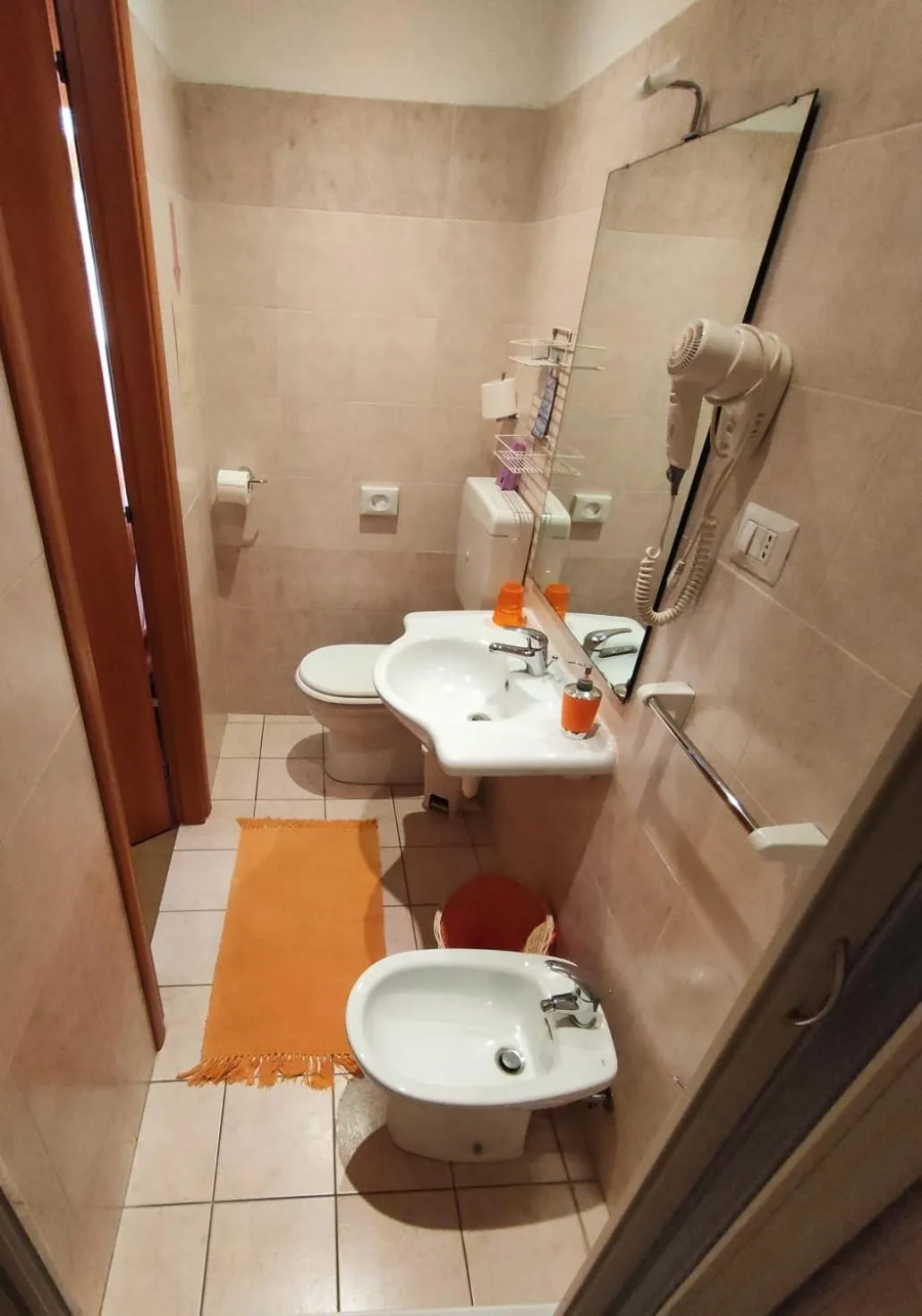 Bathroom in Hotel Serenella