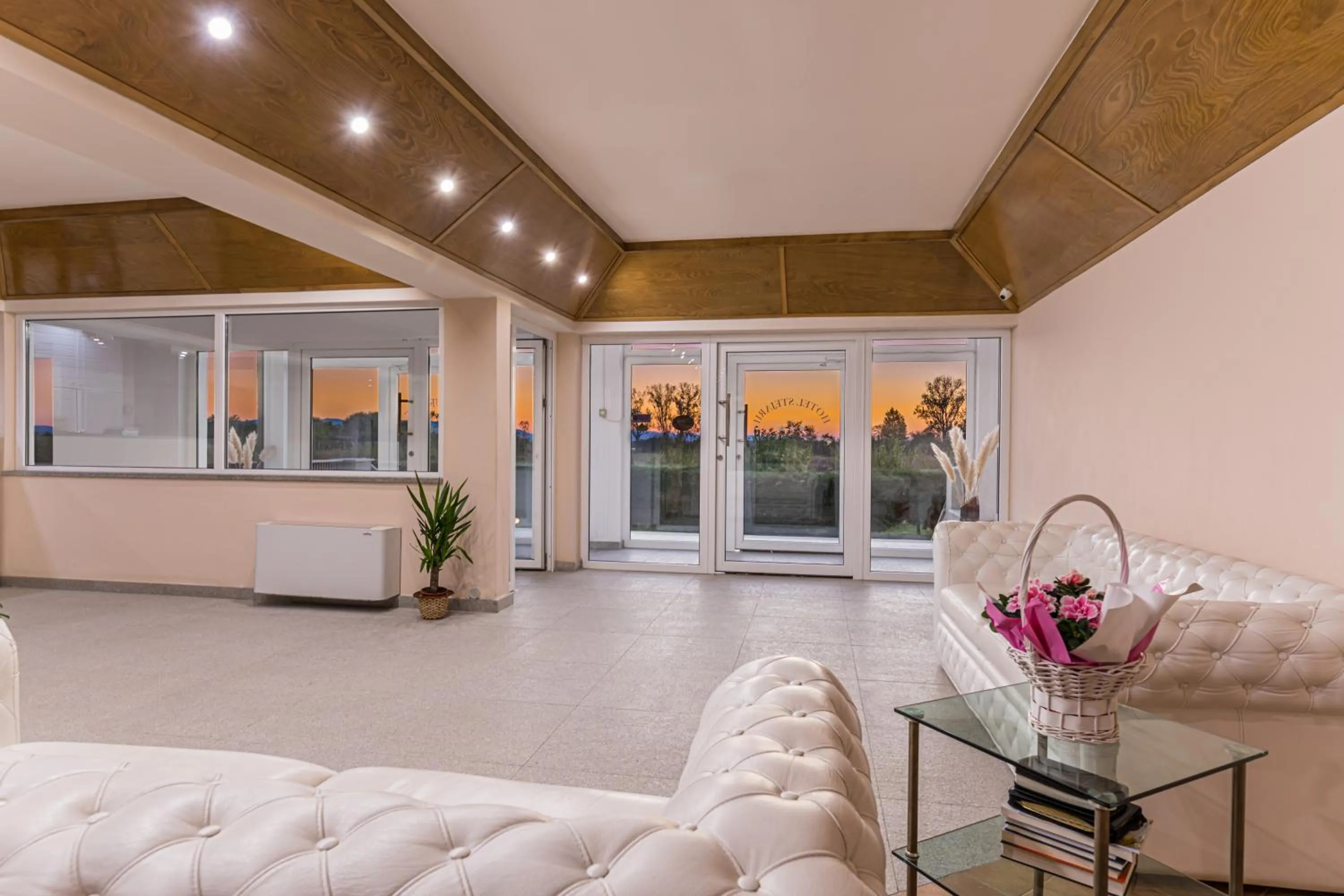 Lobby or reception in Stejarii Resort