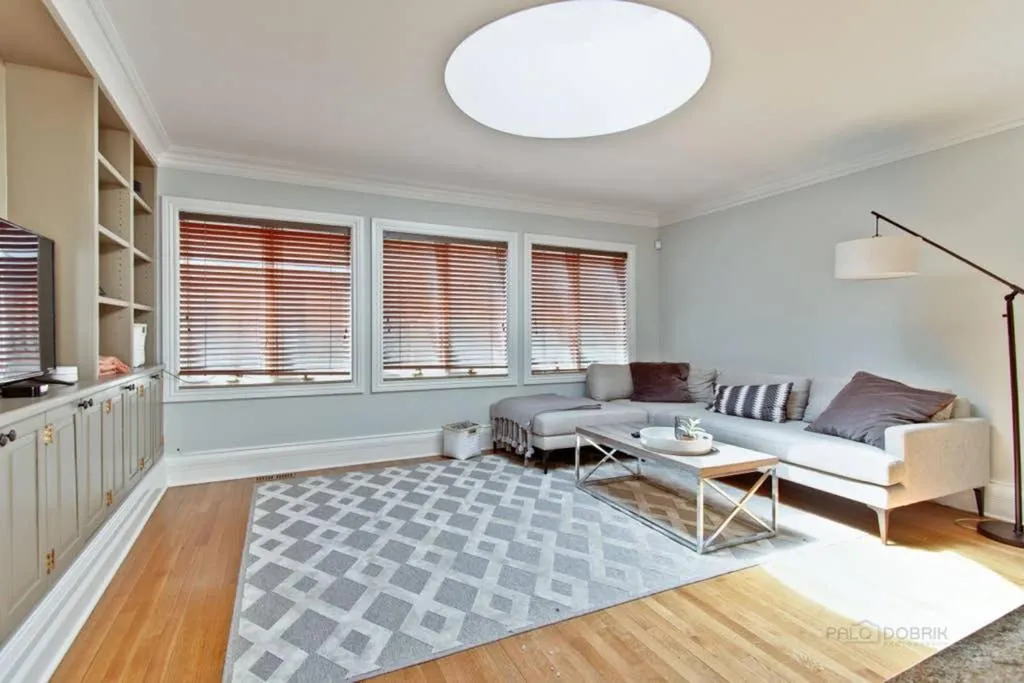 Living room in Historic luxury Townhouse in Downtown Chicago