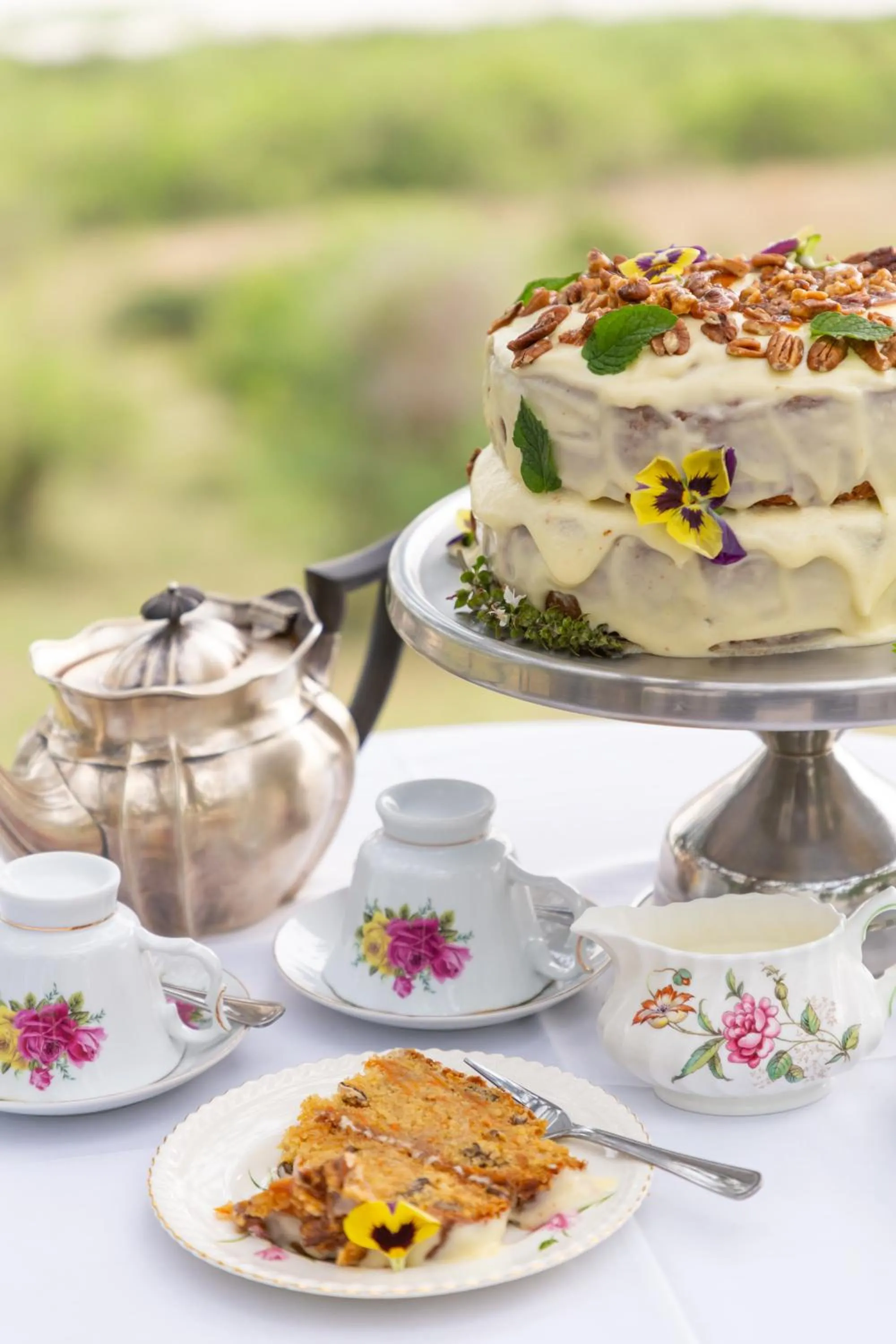 Coffee/tea facilities in Buhala Lodge