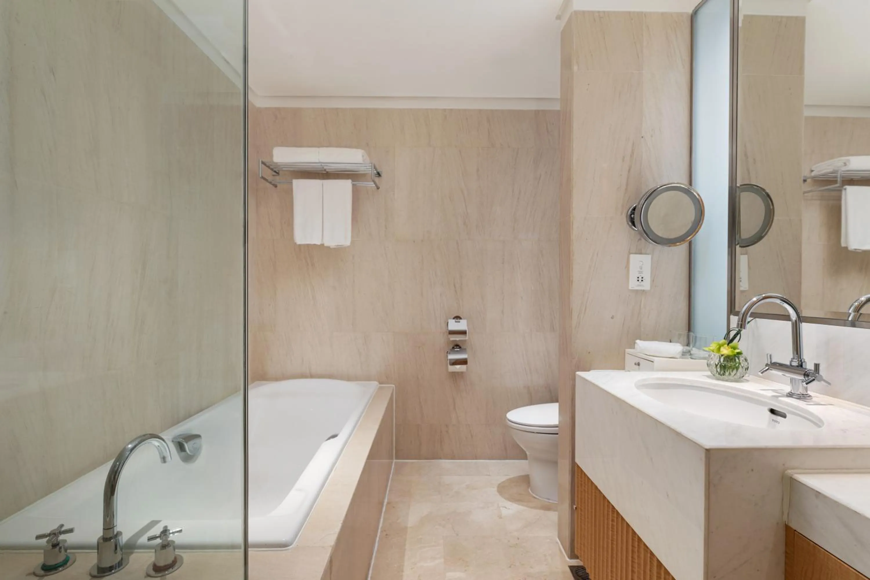 Bathroom in Crowne Plaza Shenzhen Futian