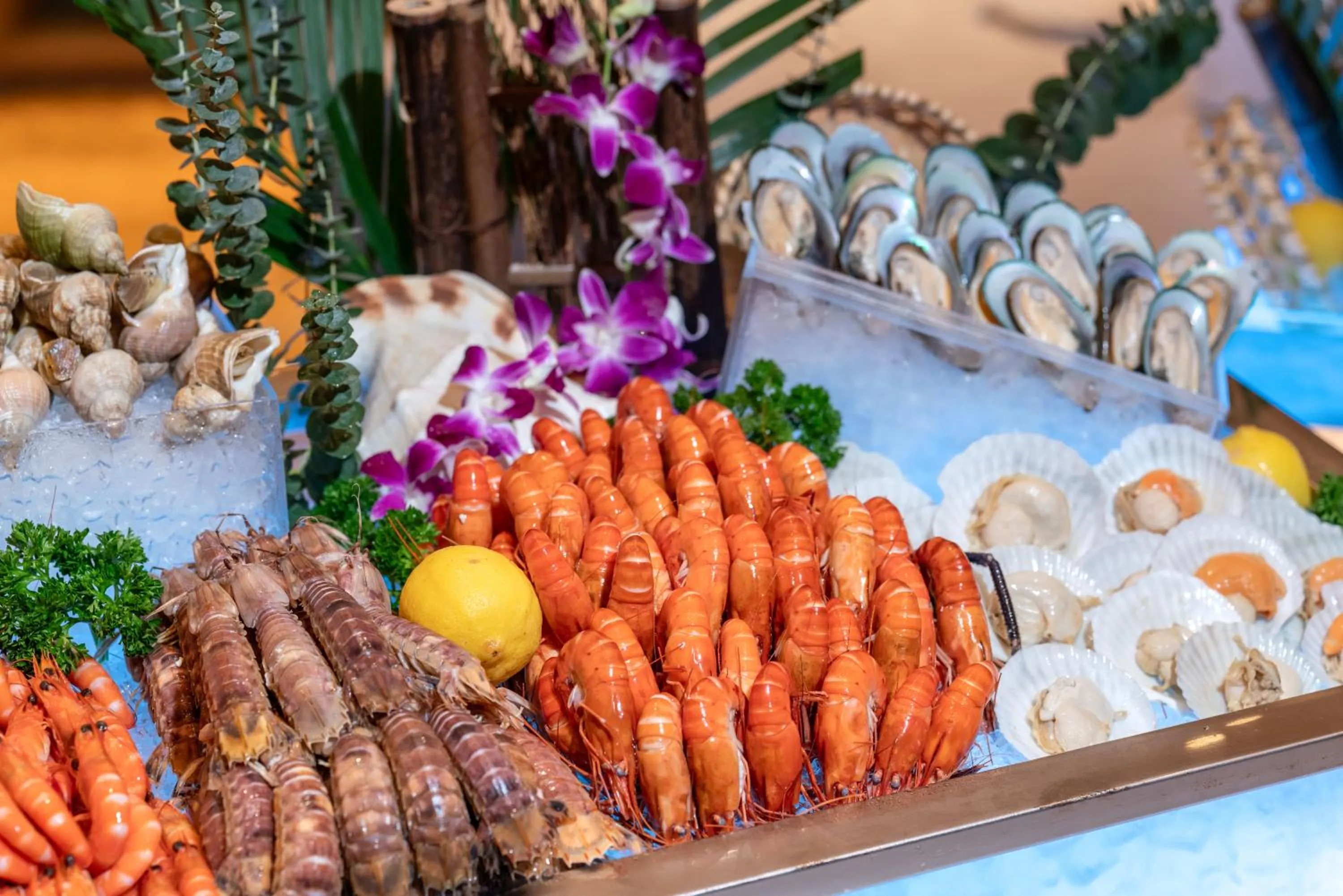 Buffet breakfast in Crowne Plaza Shenzhen Futian