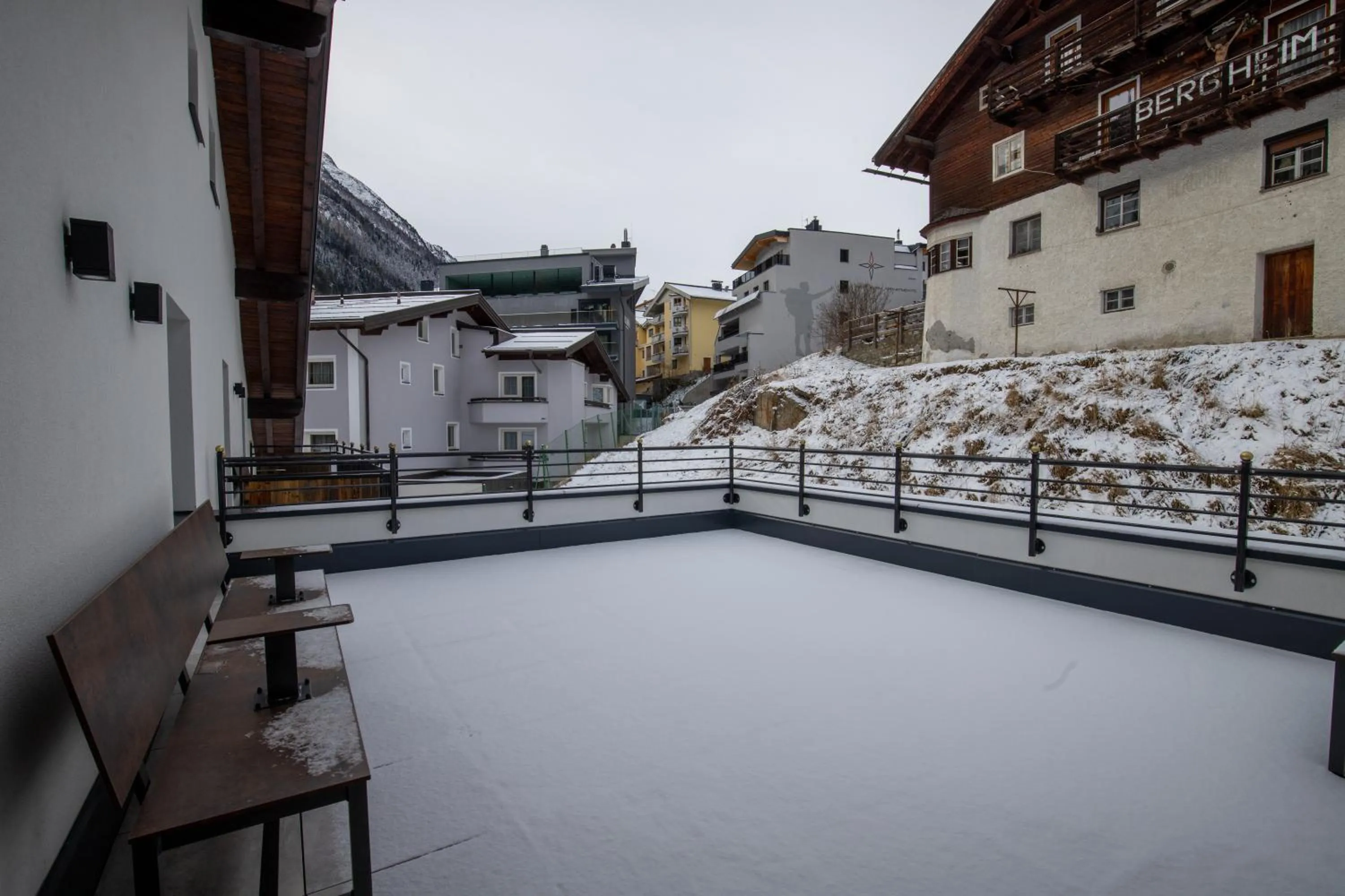 Property building in Hotel Garni Monte Bianco