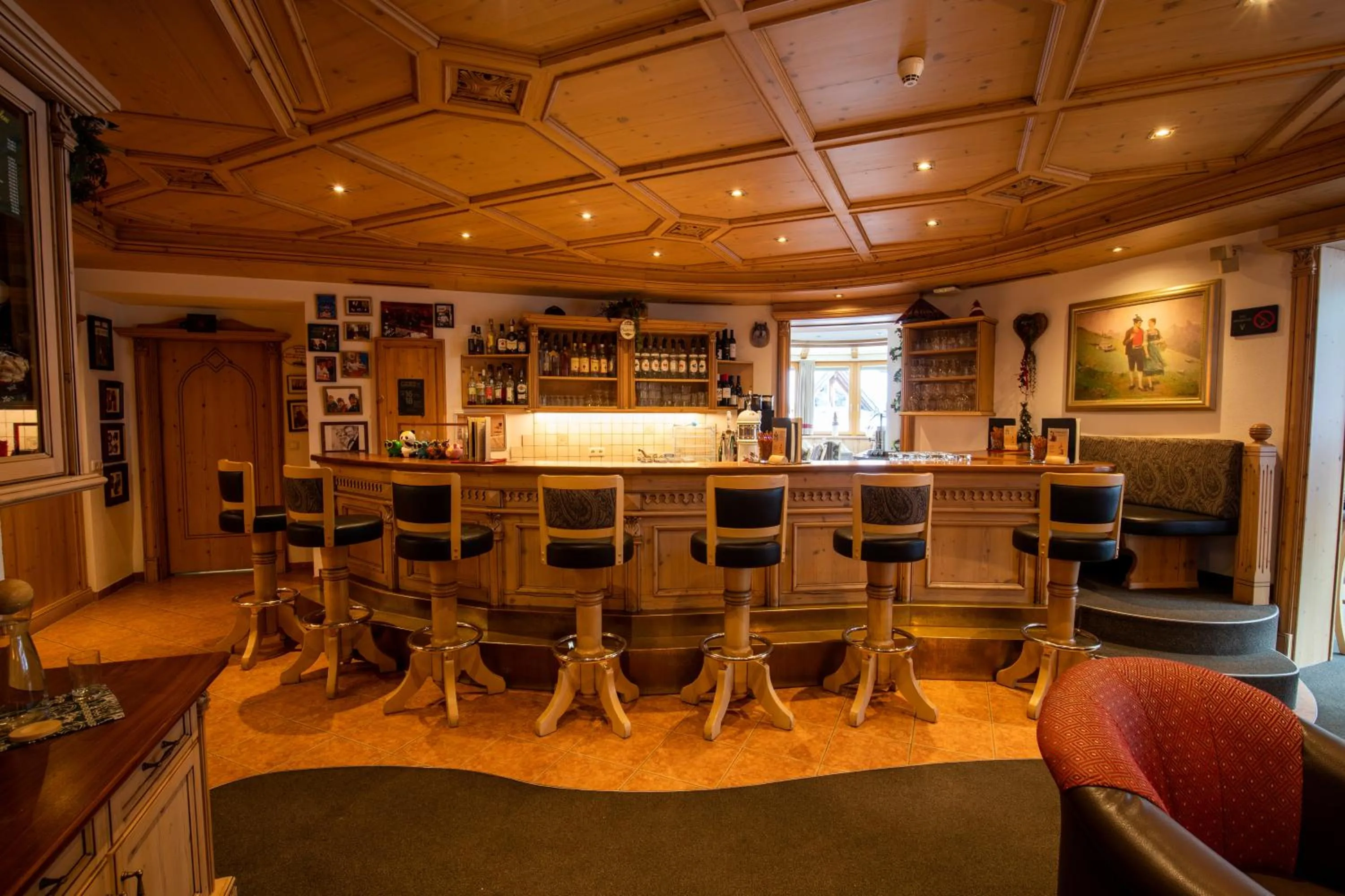 Lounge or bar in Hotel Garni Monte Bianco