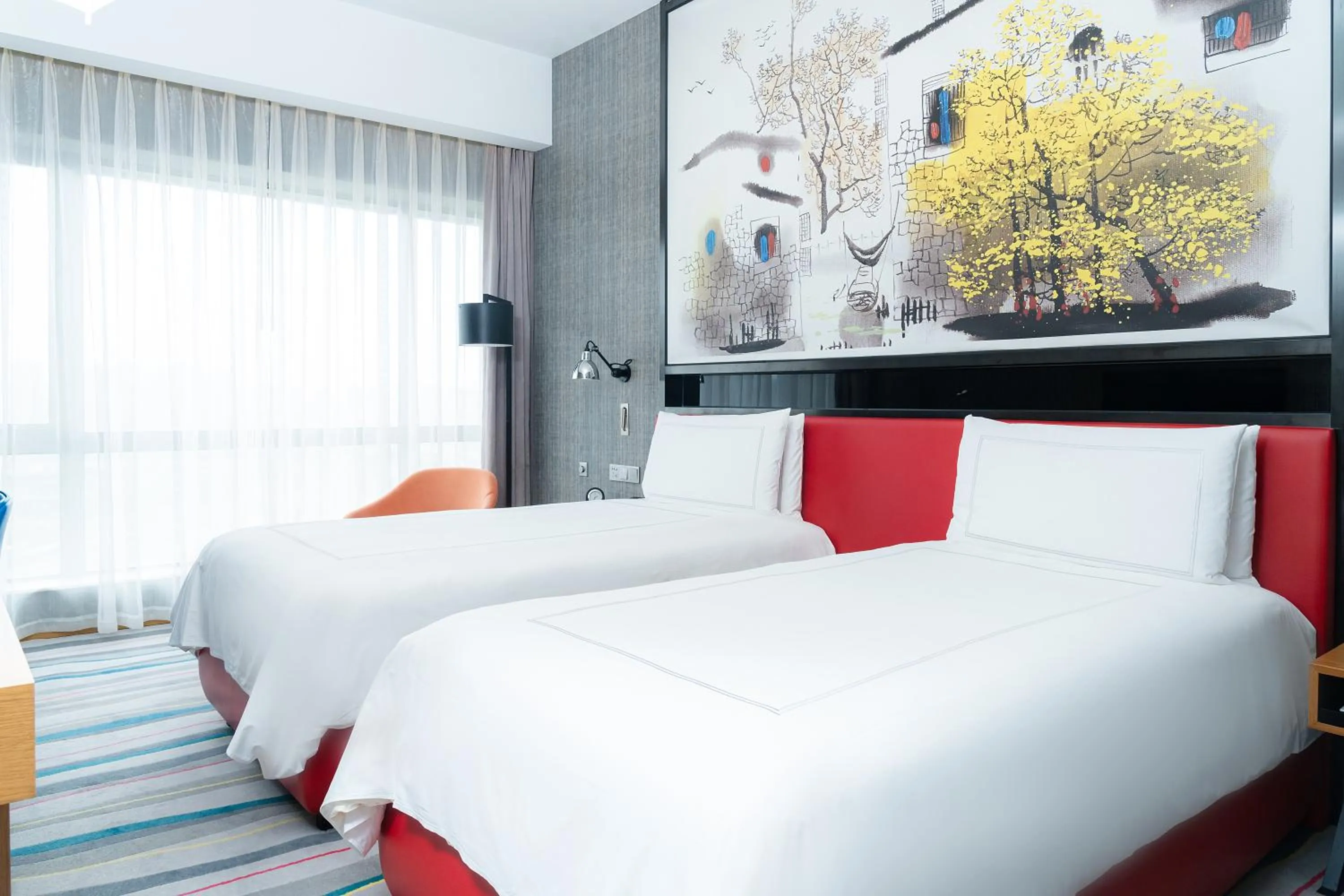 Photo of the whole room, Bed in Paradox Kunshan