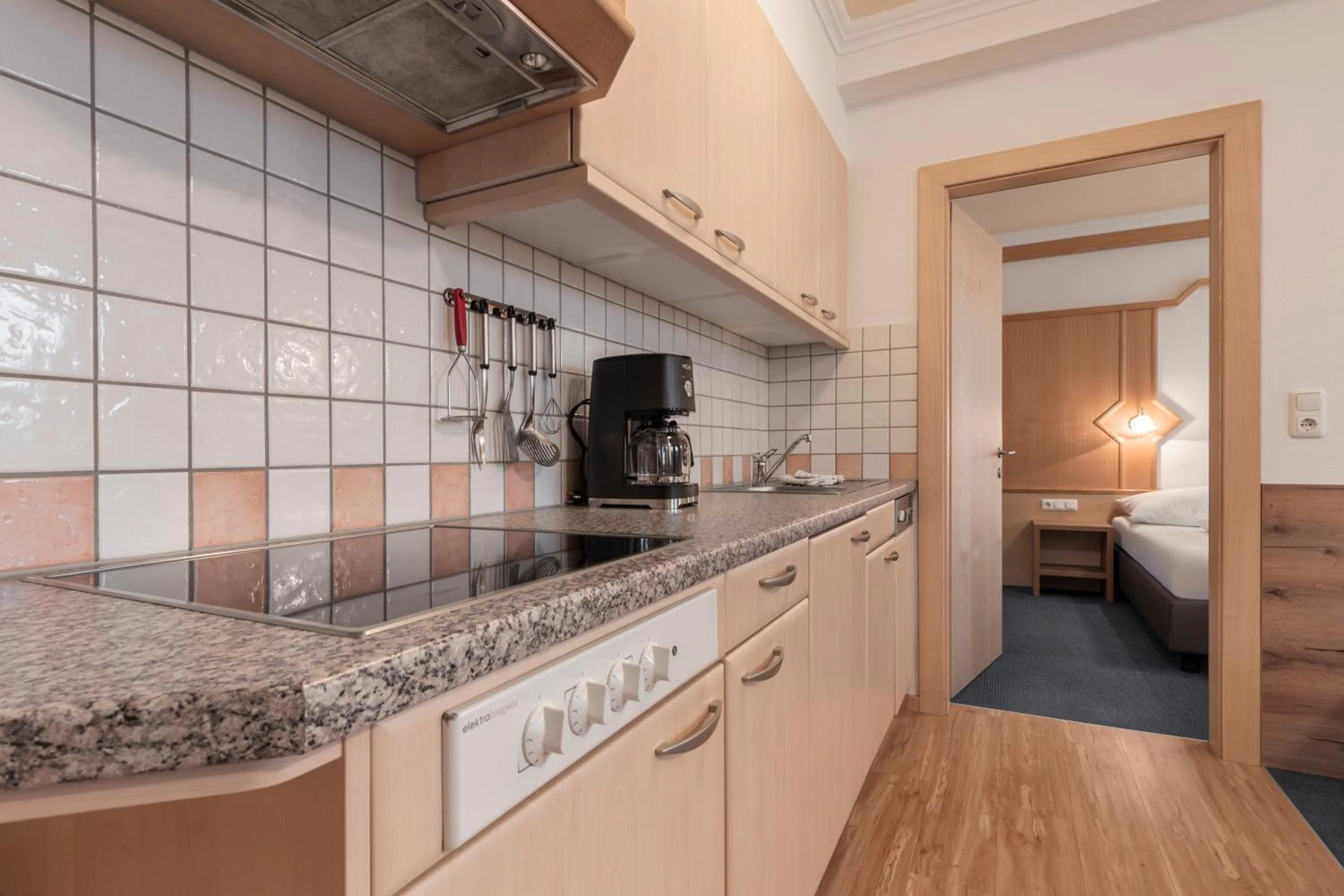 SCHMID Rooms & Apartments