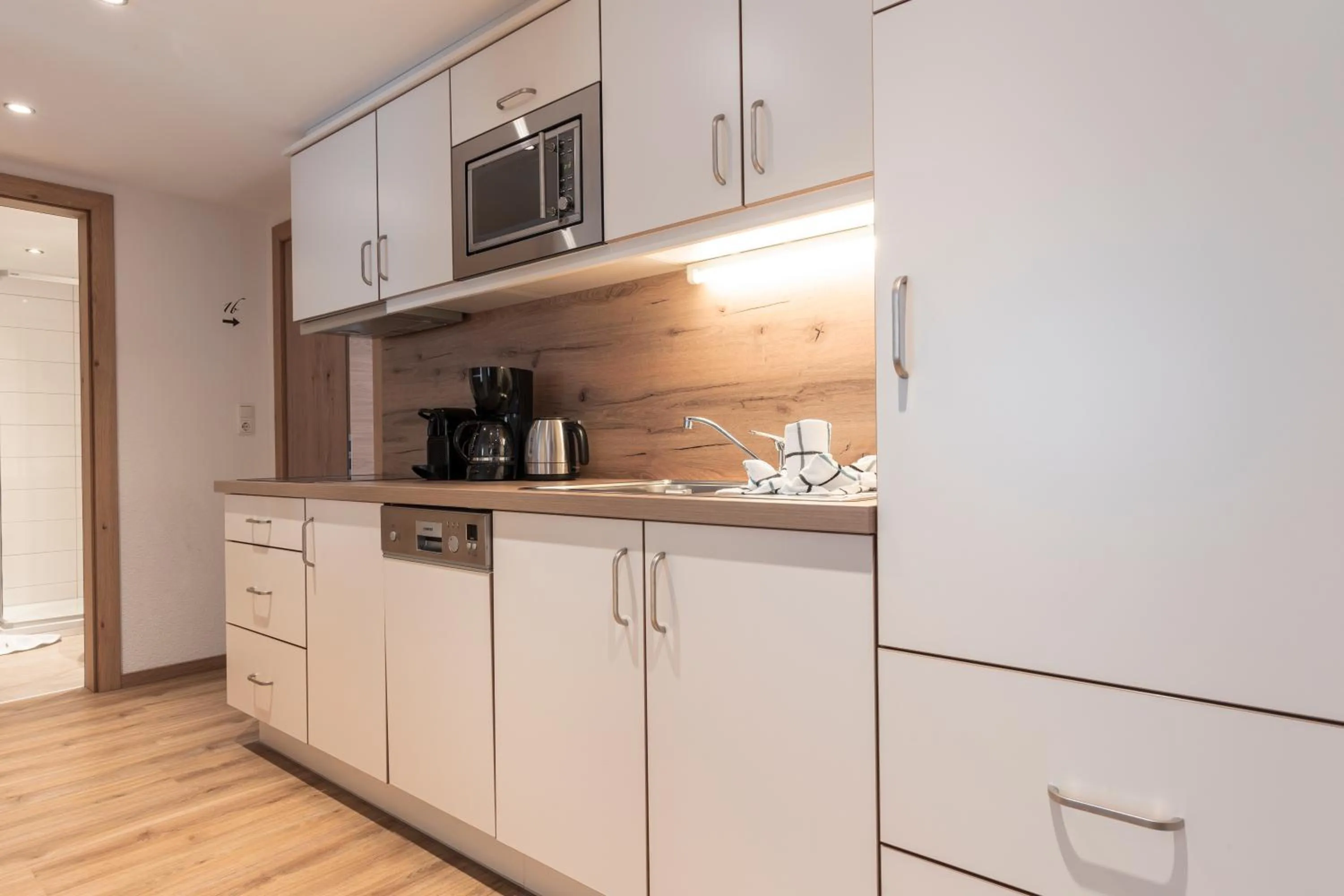 SCHMID Rooms & Apartments