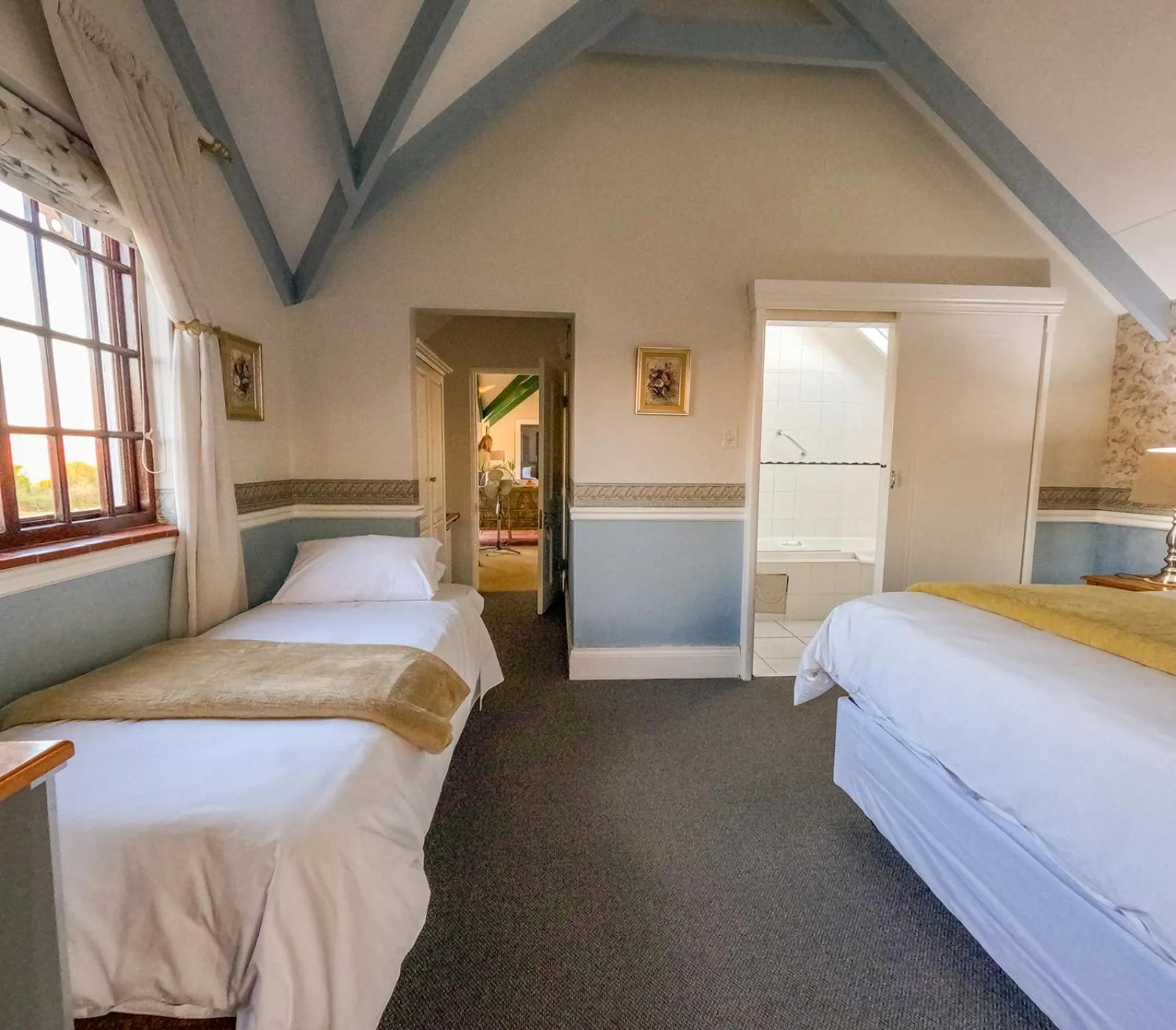 Photo of the whole room, Bed in Westlodge at Graskop B&B