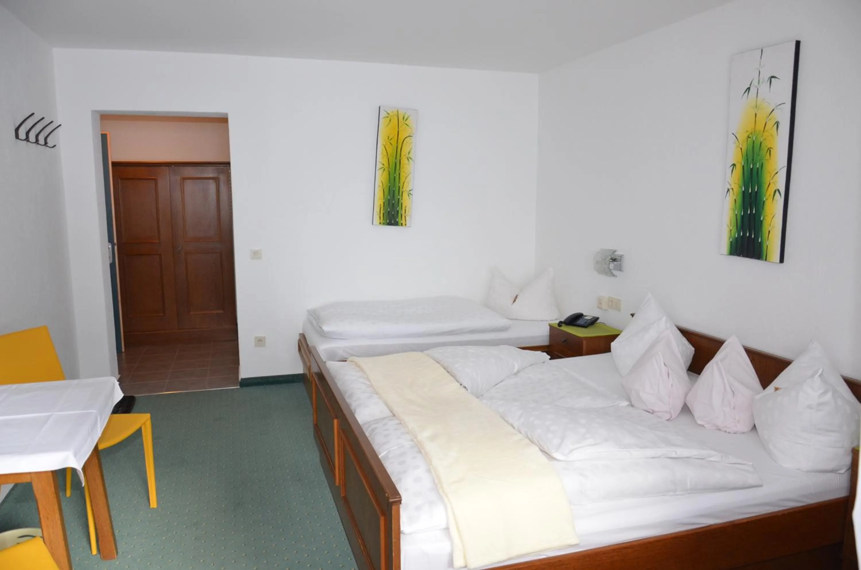 Bed in Hotel Garni Sport Sonneck